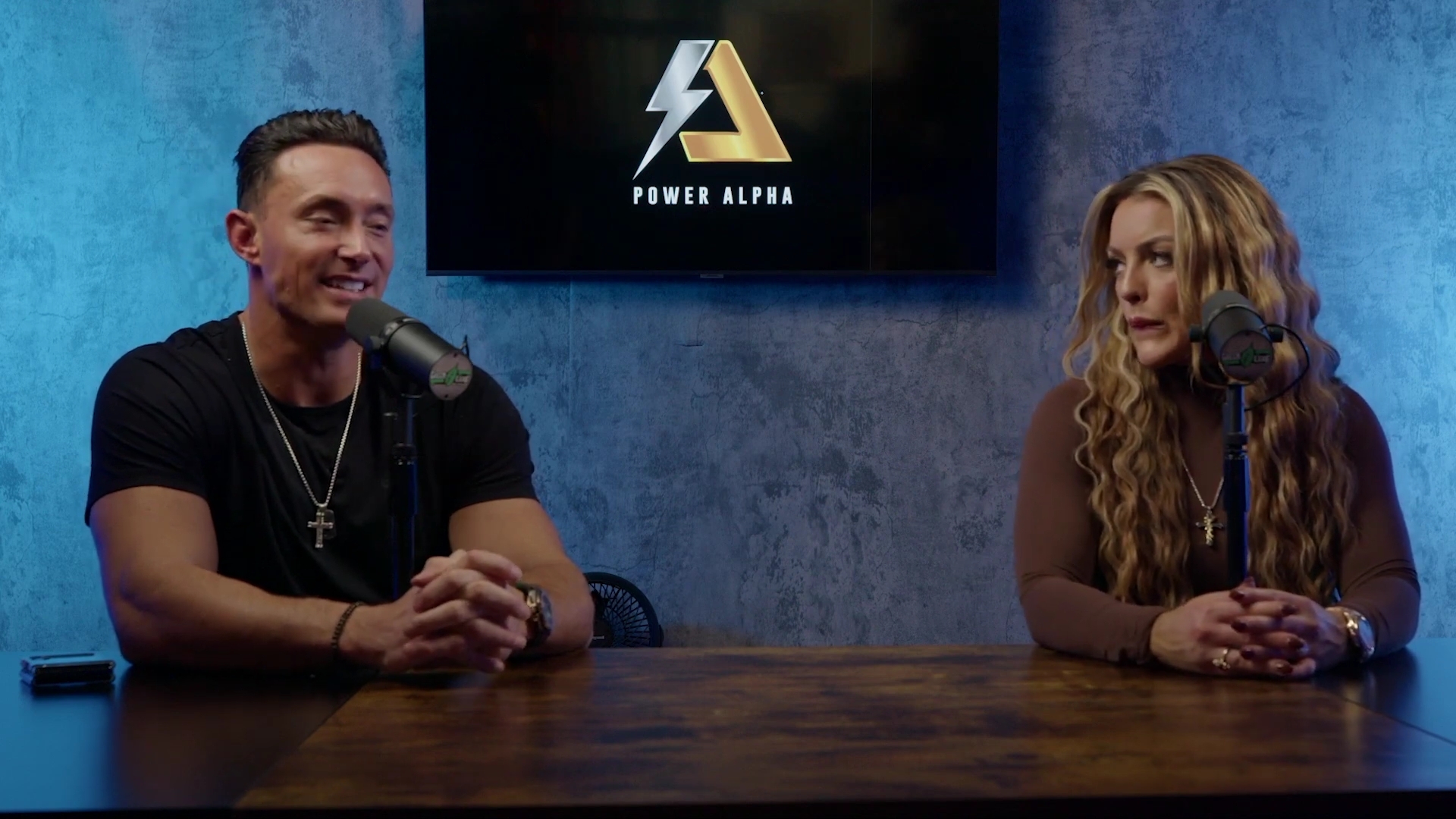 x2mate_com-Ep_9_-_Power_Alphas_Podcast___28Mandy_Saccomanno___Sabby_Piscitelli29-281080p29_mp40909.jpg