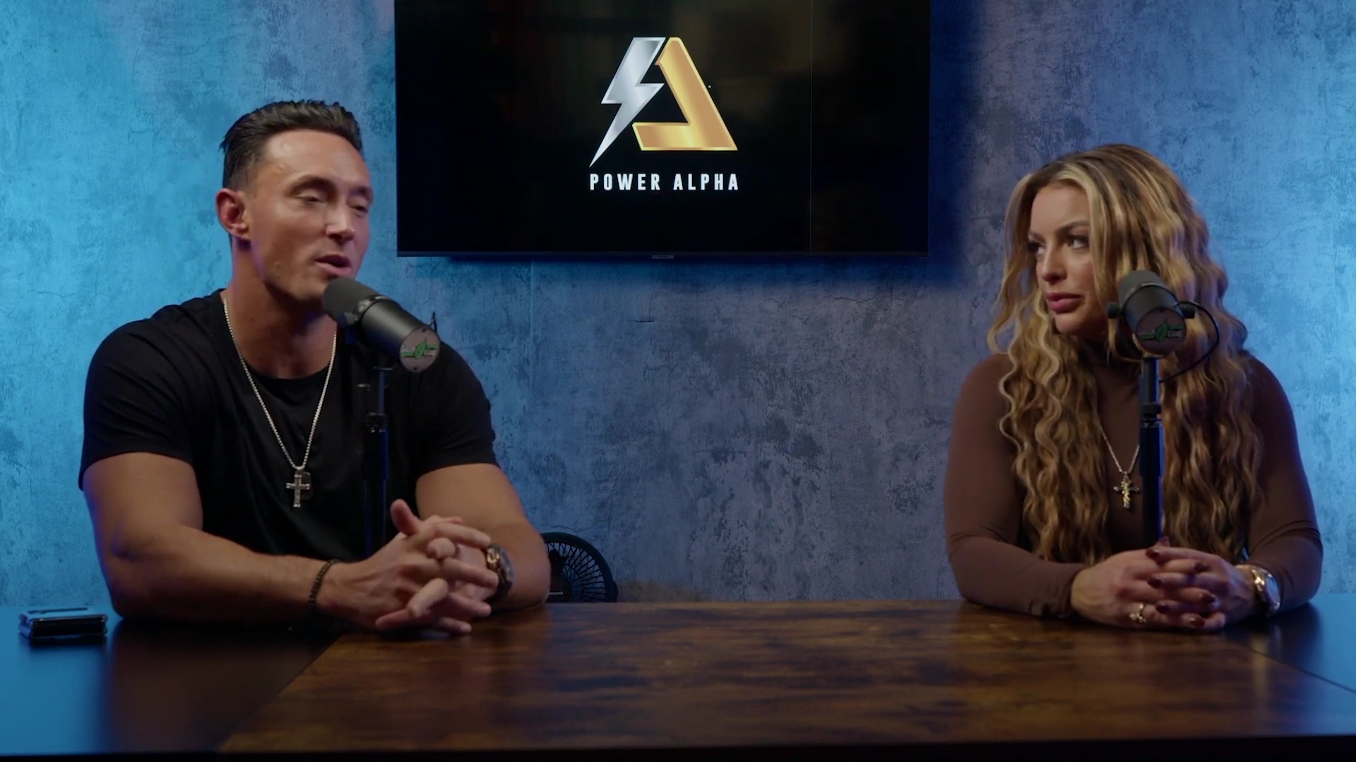 x2mate_com-Ep_9_-_Power_Alphas_Podcast___28Mandy_Saccomanno___Sabby_Piscitelli29-281080p29_mp40911.jpg