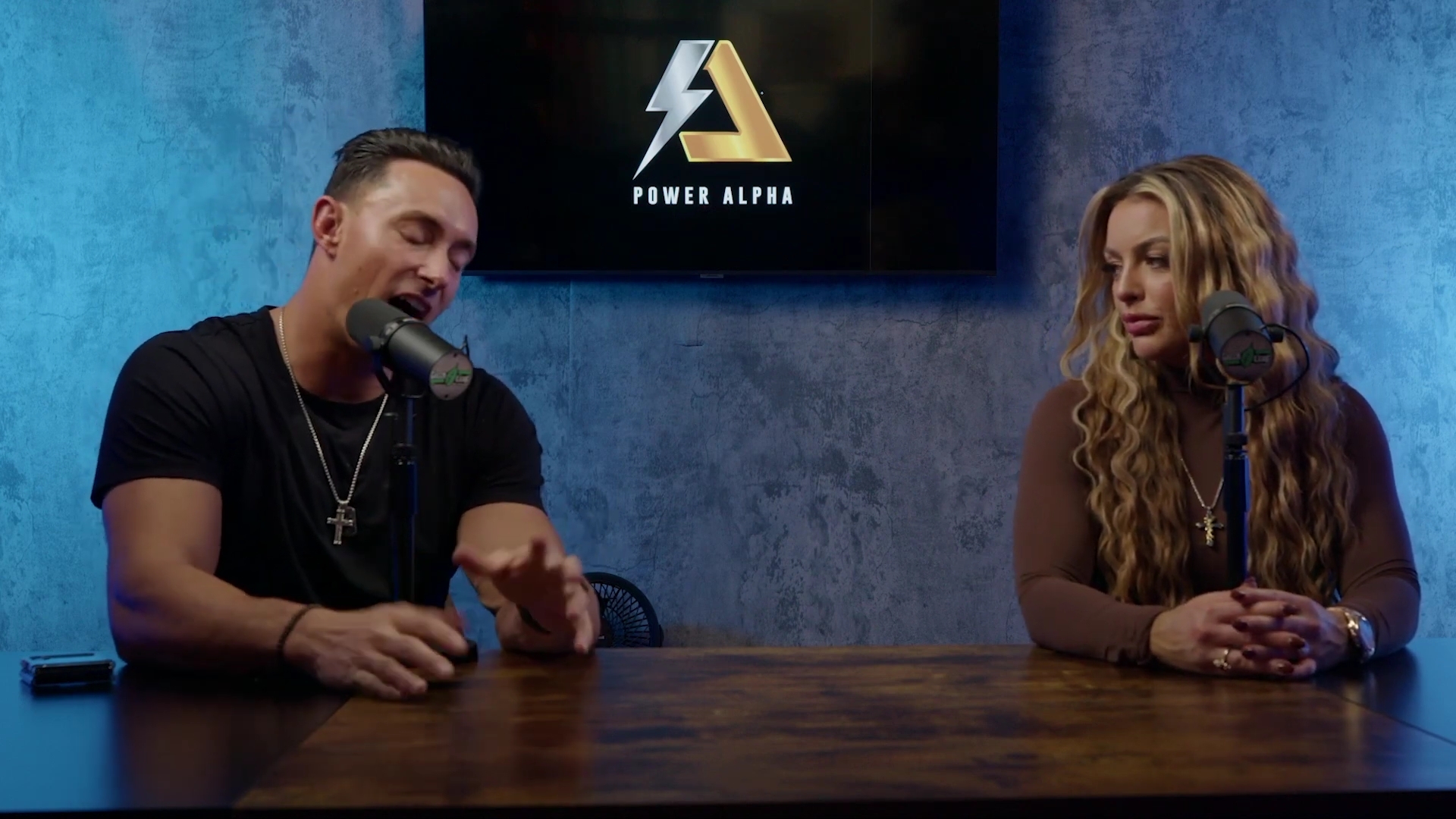 x2mate_com-Ep_9_-_Power_Alphas_Podcast___28Mandy_Saccomanno___Sabby_Piscitelli29-281080p29_mp40912.jpg