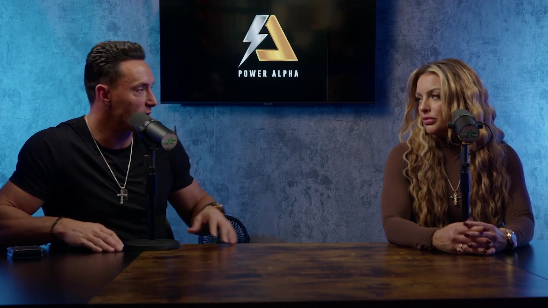 x2mate_com-Ep_9_-_Power_Alphas_Podcast___28Mandy_Saccomanno___Sabby_Piscitelli29-281080p29_mp40916.jpg