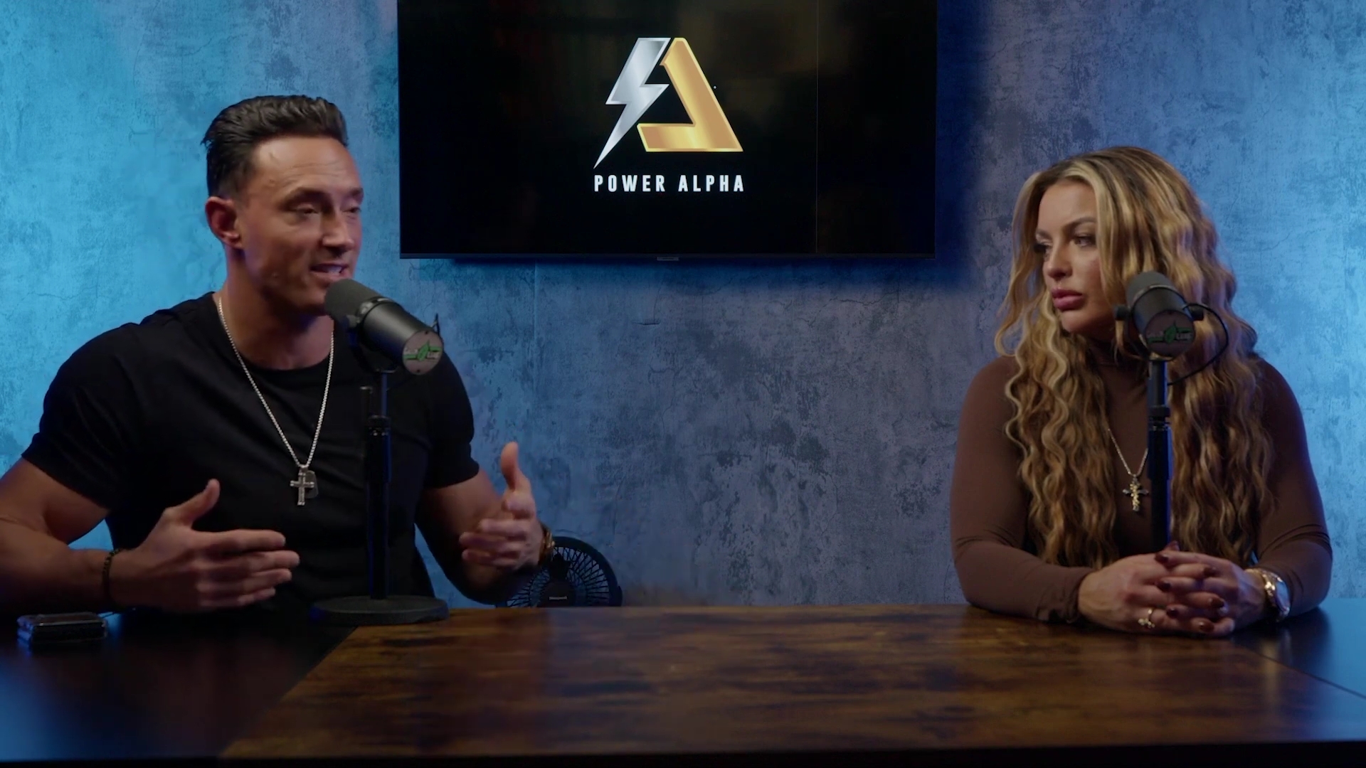 x2mate_com-Ep_9_-_Power_Alphas_Podcast___28Mandy_Saccomanno___Sabby_Piscitelli29-281080p29_mp40918.jpg