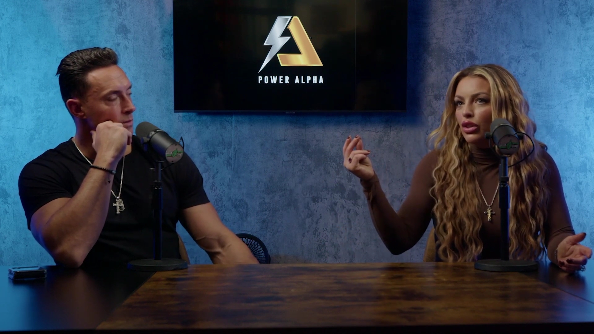 x2mate_com-Ep_9_-_Power_Alphas_Podcast___28Mandy_Saccomanno___Sabby_Piscitelli29-281080p29_mp40963.jpg