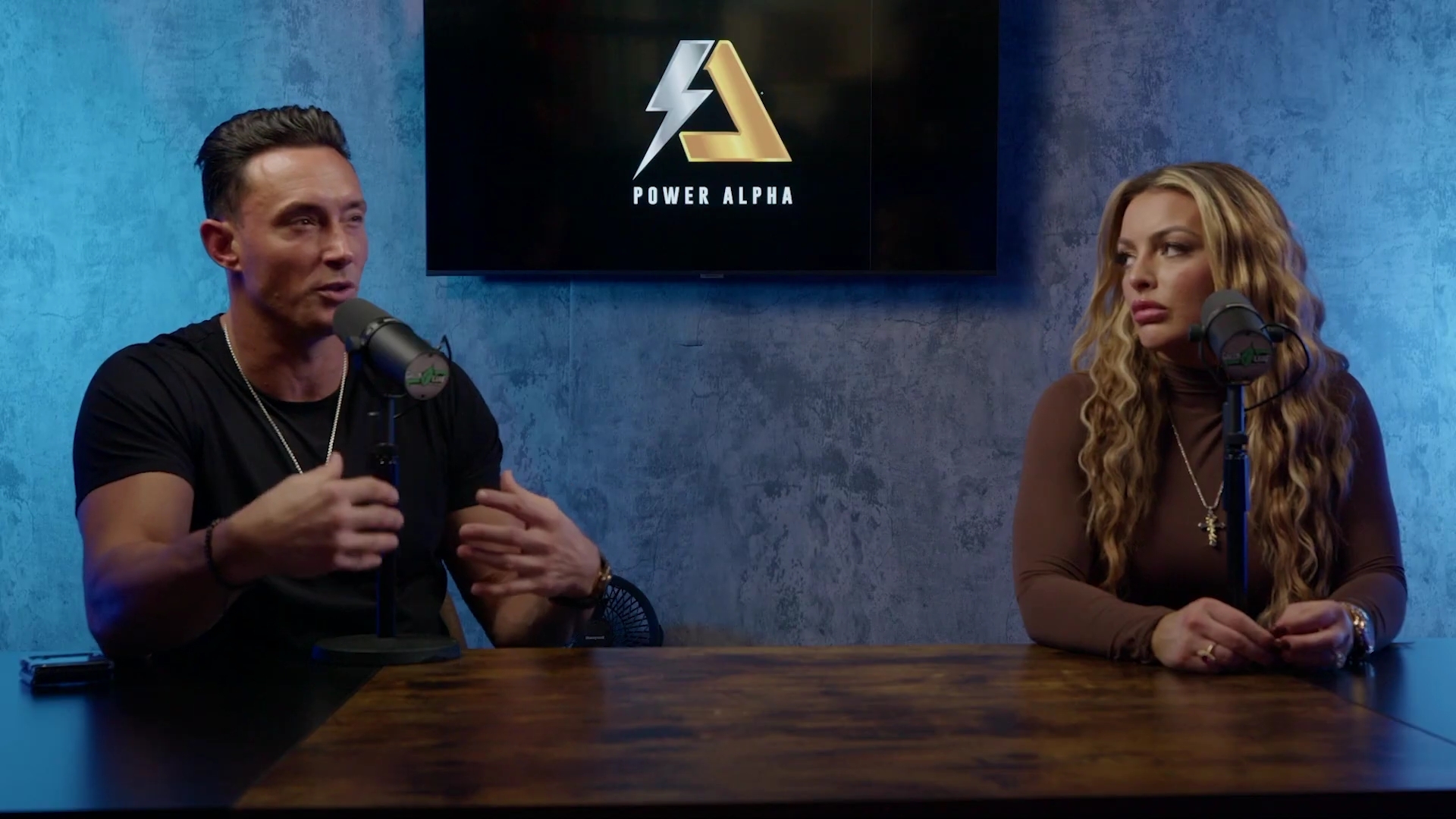 x2mate_com-Ep_9_-_Power_Alphas_Podcast___28Mandy_Saccomanno___Sabby_Piscitelli29-281080p29_mp40988.jpg