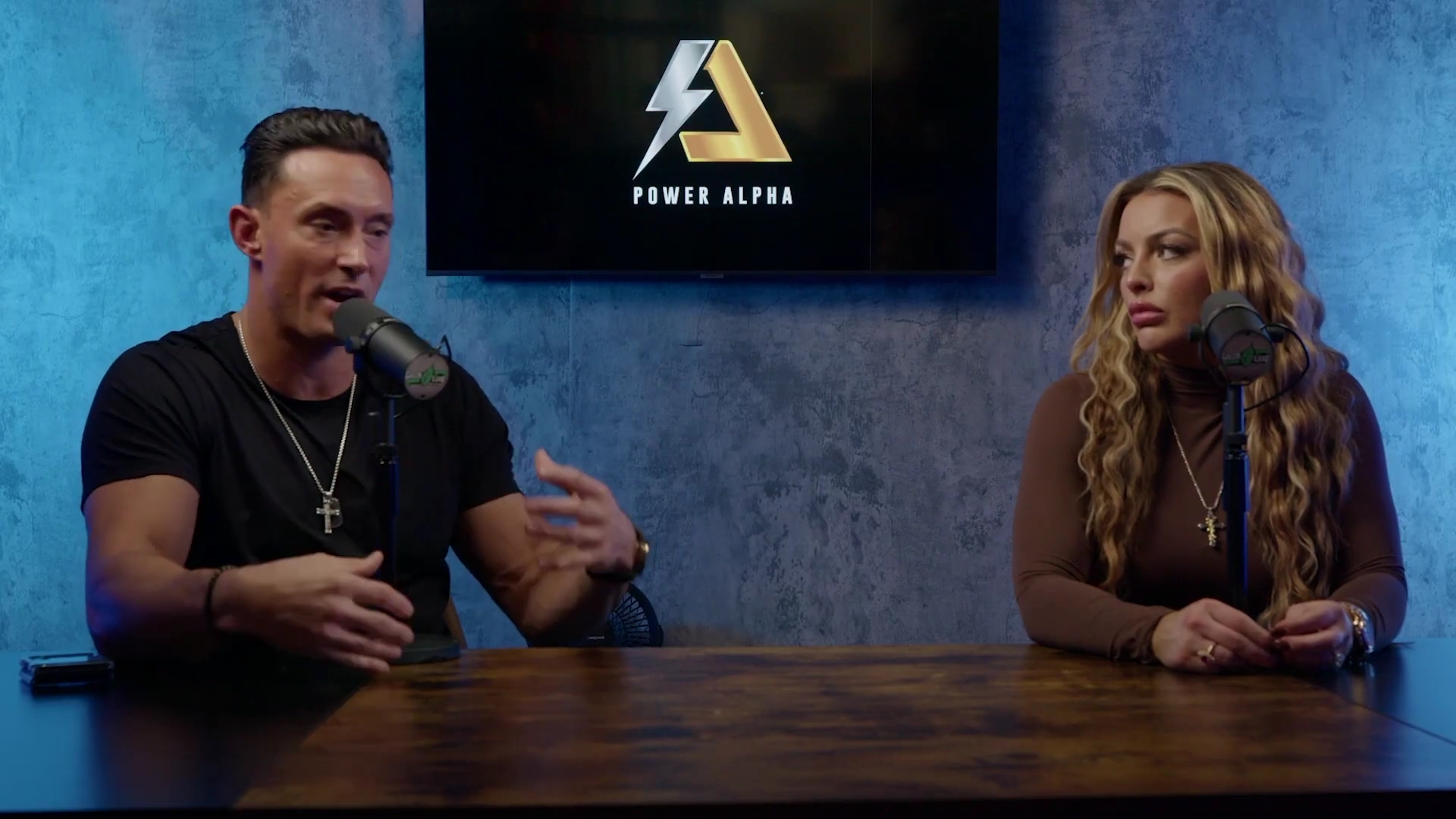 x2mate_com-Ep_9_-_Power_Alphas_Podcast___28Mandy_Saccomanno___Sabby_Piscitelli29-281080p29_mp40989.jpg