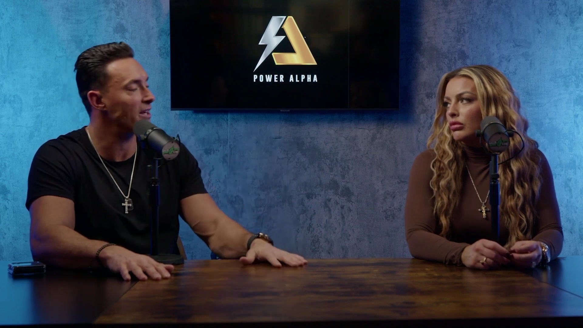 x2mate_com-Ep_9_-_Power_Alphas_Podcast___28Mandy_Saccomanno___Sabby_Piscitelli29-281080p29_mp40996.jpg