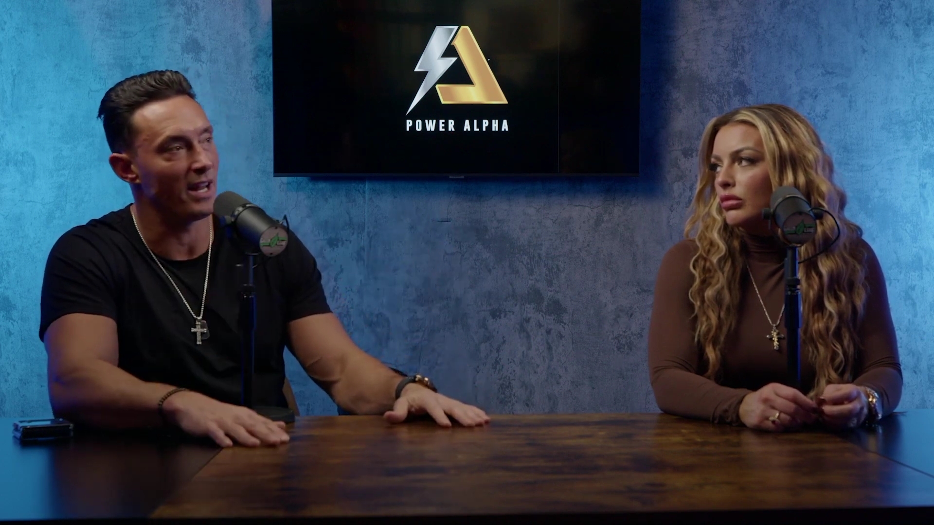 x2mate_com-Ep_9_-_Power_Alphas_Podcast___28Mandy_Saccomanno___Sabby_Piscitelli29-281080p29_mp40997.jpg
