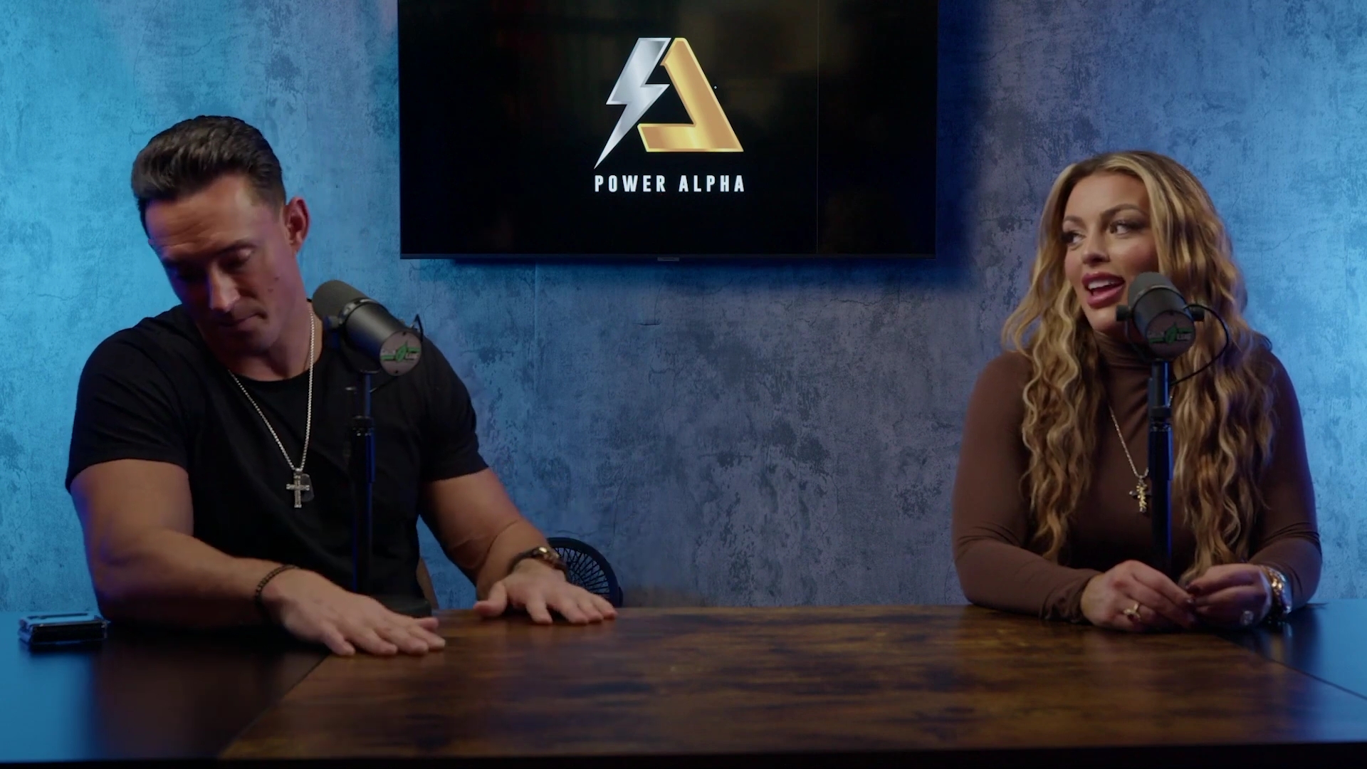 x2mate_com-Ep_9_-_Power_Alphas_Podcast___28Mandy_Saccomanno___Sabby_Piscitelli29-281080p29_mp41005.jpg