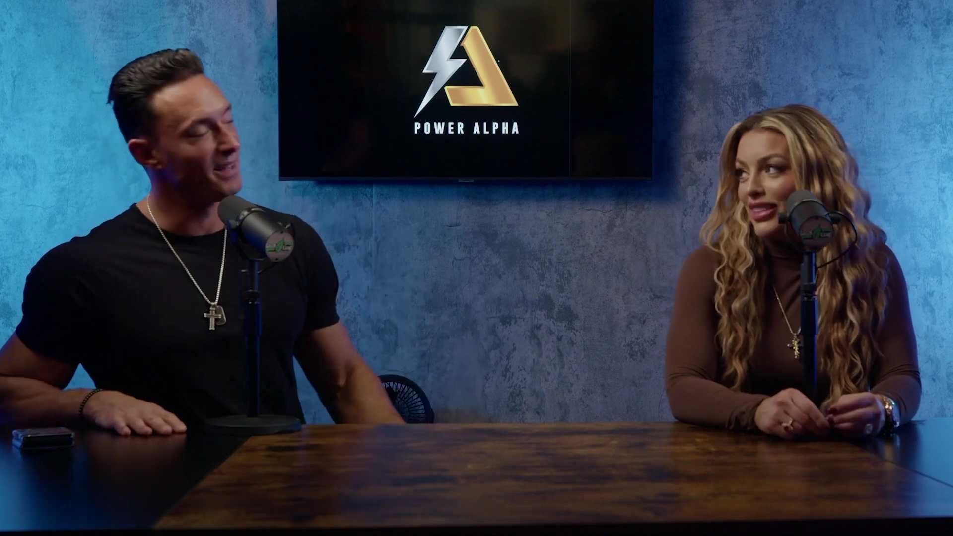 x2mate_com-Ep_9_-_Power_Alphas_Podcast___28Mandy_Saccomanno___Sabby_Piscitelli29-281080p29_mp41008.jpg