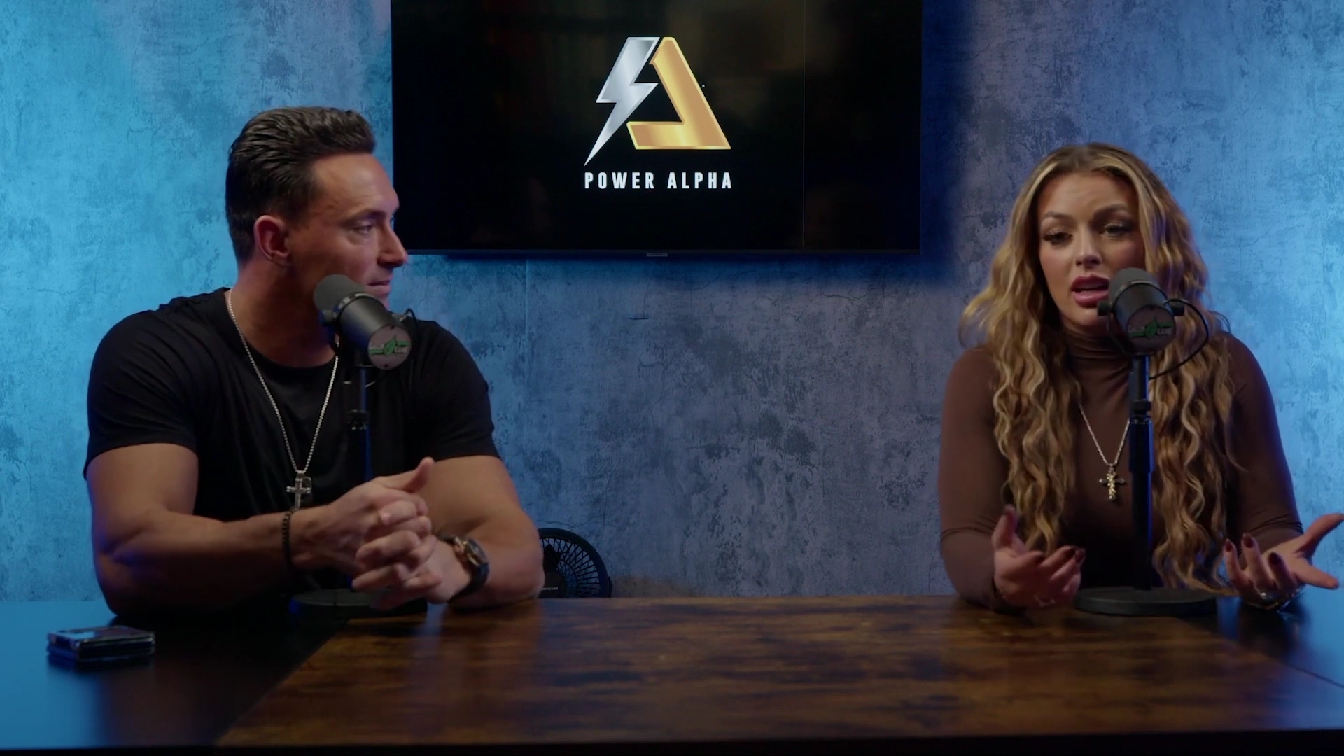 x2mate_com-Ep_9_-_Power_Alphas_Podcast___28Mandy_Saccomanno___Sabby_Piscitelli29-281080p29_mp41015.jpg