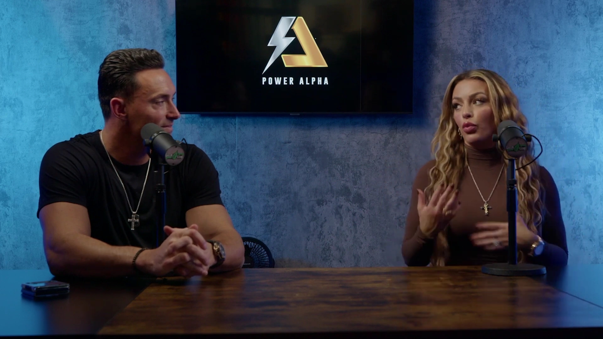 x2mate_com-Ep_9_-_Power_Alphas_Podcast___28Mandy_Saccomanno___Sabby_Piscitelli29-281080p29_mp41020.jpg