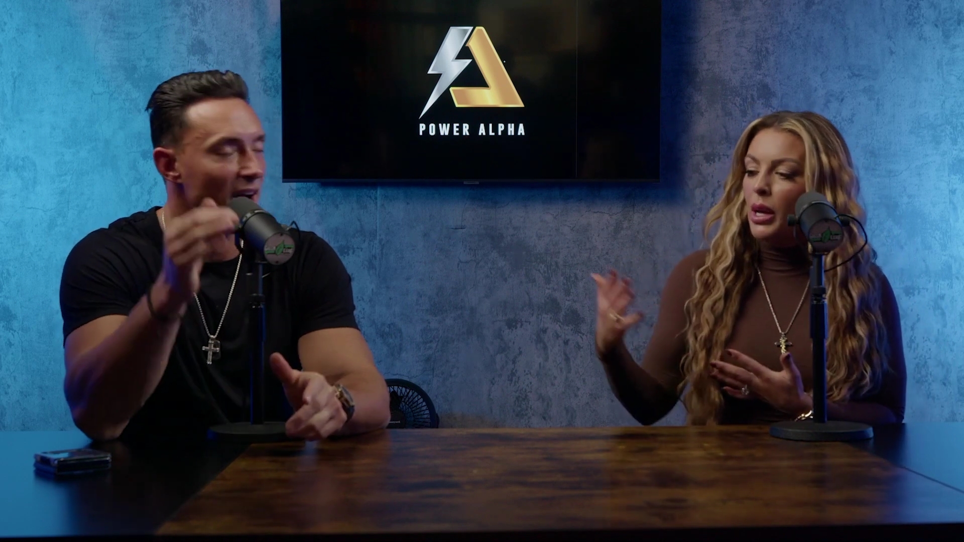 x2mate_com-Ep_9_-_Power_Alphas_Podcast___28Mandy_Saccomanno___Sabby_Piscitelli29-281080p29_mp41022.jpg