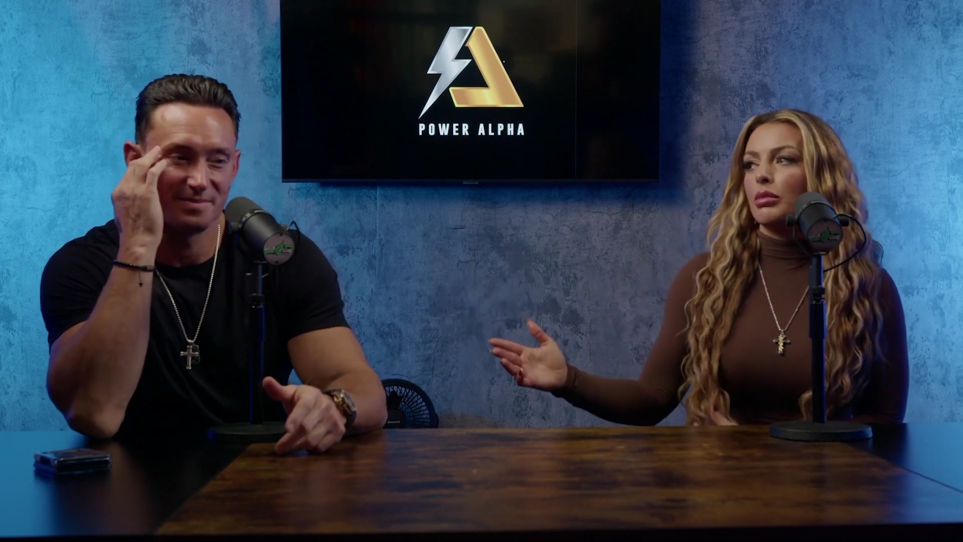x2mate_com-Ep_9_-_Power_Alphas_Podcast___28Mandy_Saccomanno___Sabby_Piscitelli29-281080p29_mp41023.jpg
