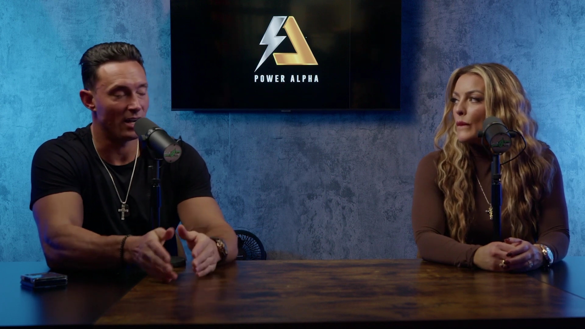 x2mate_com-Ep_9_-_Power_Alphas_Podcast___28Mandy_Saccomanno___Sabby_Piscitelli29-281080p29_mp41186.jpg