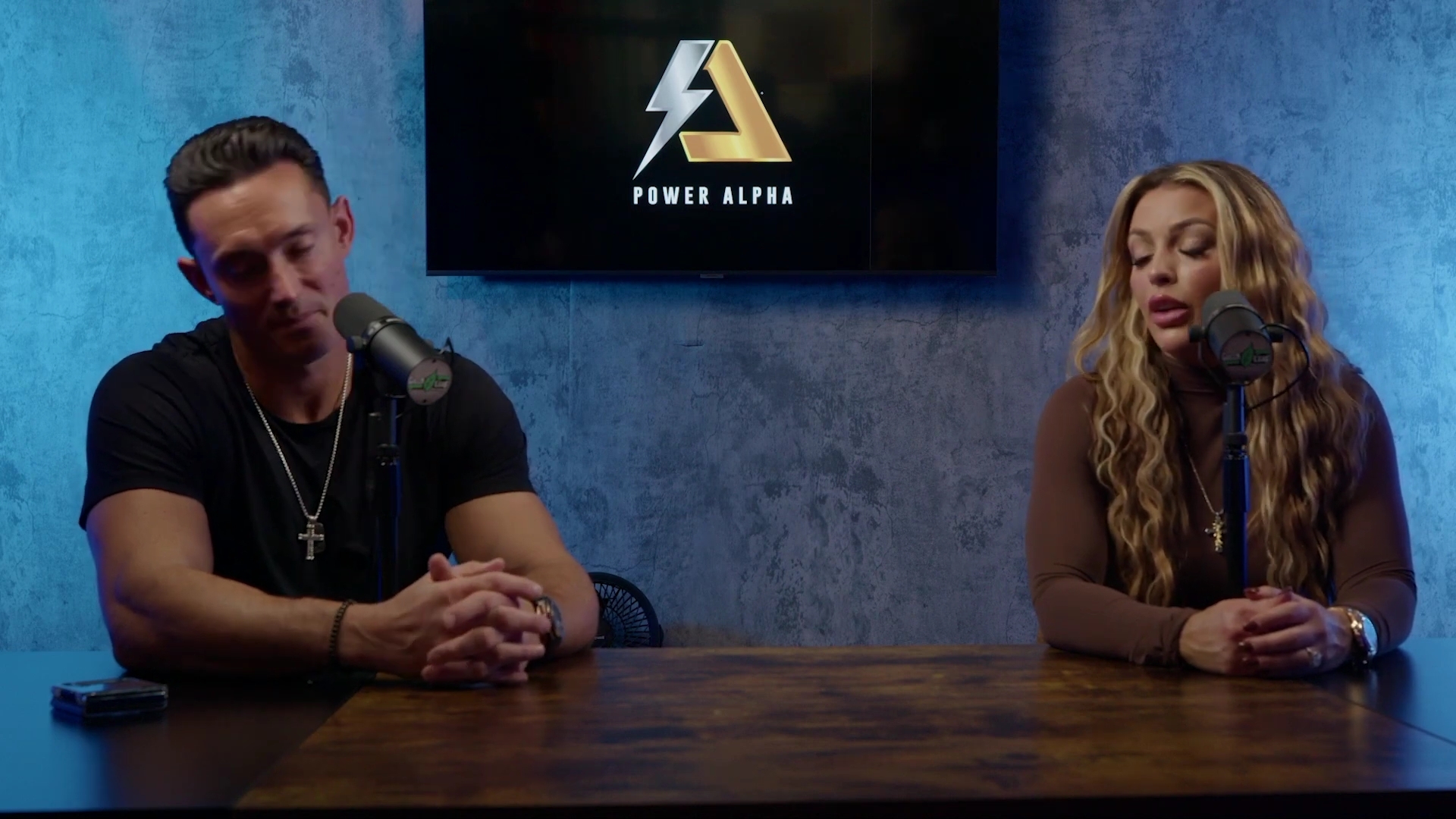 x2mate_com-Ep_9_-_Power_Alphas_Podcast___28Mandy_Saccomanno___Sabby_Piscitelli29-281080p29_mp41203.jpg