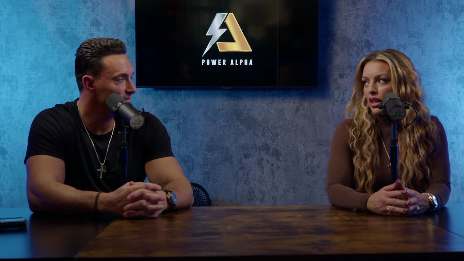 x2mate_com-Ep_9_-_Power_Alphas_Podcast___28Mandy_Saccomanno___Sabby_Piscitelli29-281080p29_mp41212.jpg