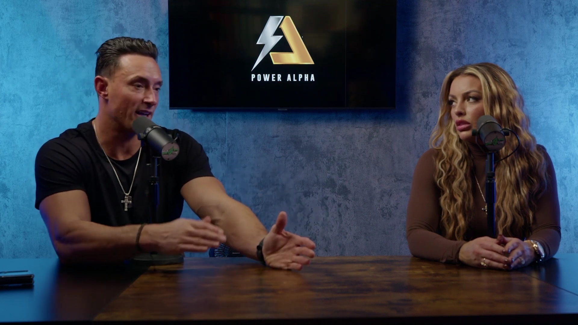x2mate_com-Ep_9_-_Power_Alphas_Podcast___28Mandy_Saccomanno___Sabby_Piscitelli29-281080p29_mp41222.jpg