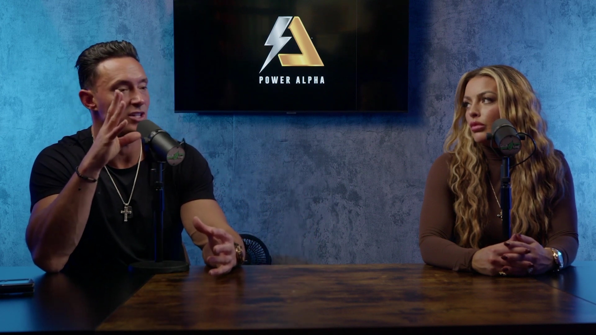 x2mate_com-Ep_9_-_Power_Alphas_Podcast___28Mandy_Saccomanno___Sabby_Piscitelli29-281080p29_mp41242.jpg