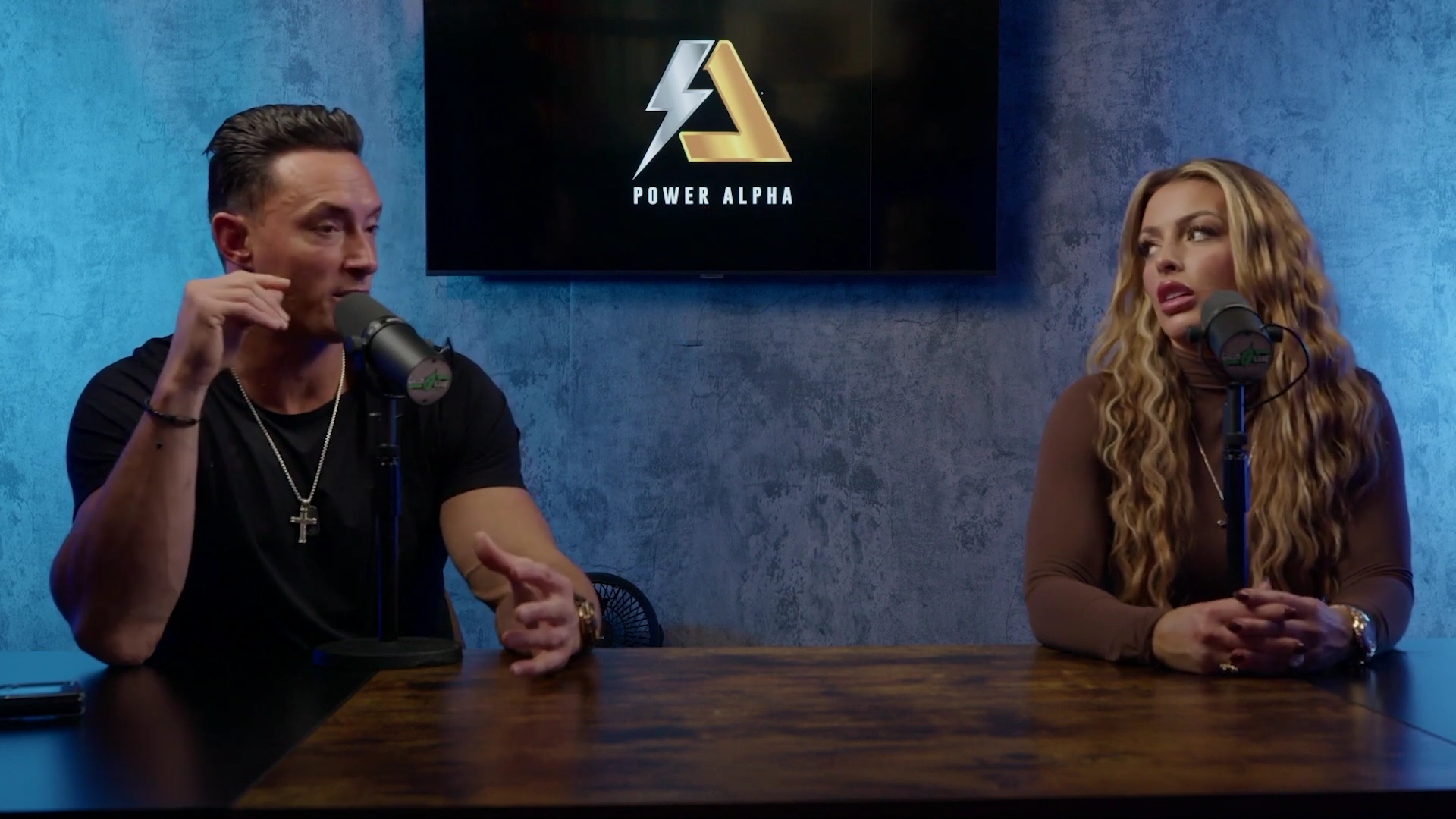 x2mate_com-Ep_9_-_Power_Alphas_Podcast___28Mandy_Saccomanno___Sabby_Piscitelli29-281080p29_mp41244.jpg