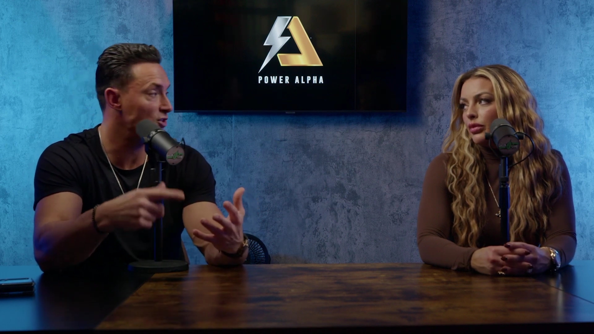 x2mate_com-Ep_9_-_Power_Alphas_Podcast___28Mandy_Saccomanno___Sabby_Piscitelli29-281080p29_mp41250.jpg