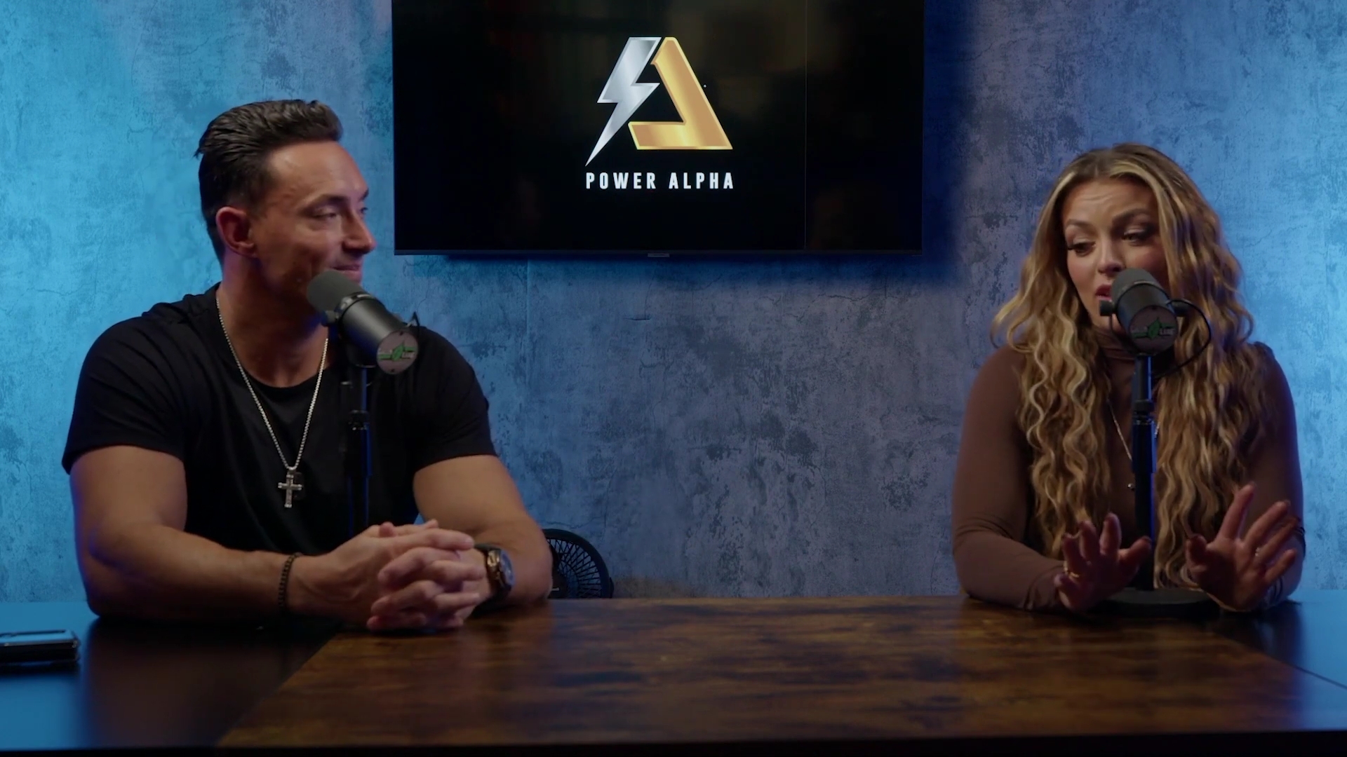x2mate_com-Ep_9_-_Power_Alphas_Podcast___28Mandy_Saccomanno___Sabby_Piscitelli29-281080p29_mp41256.jpg