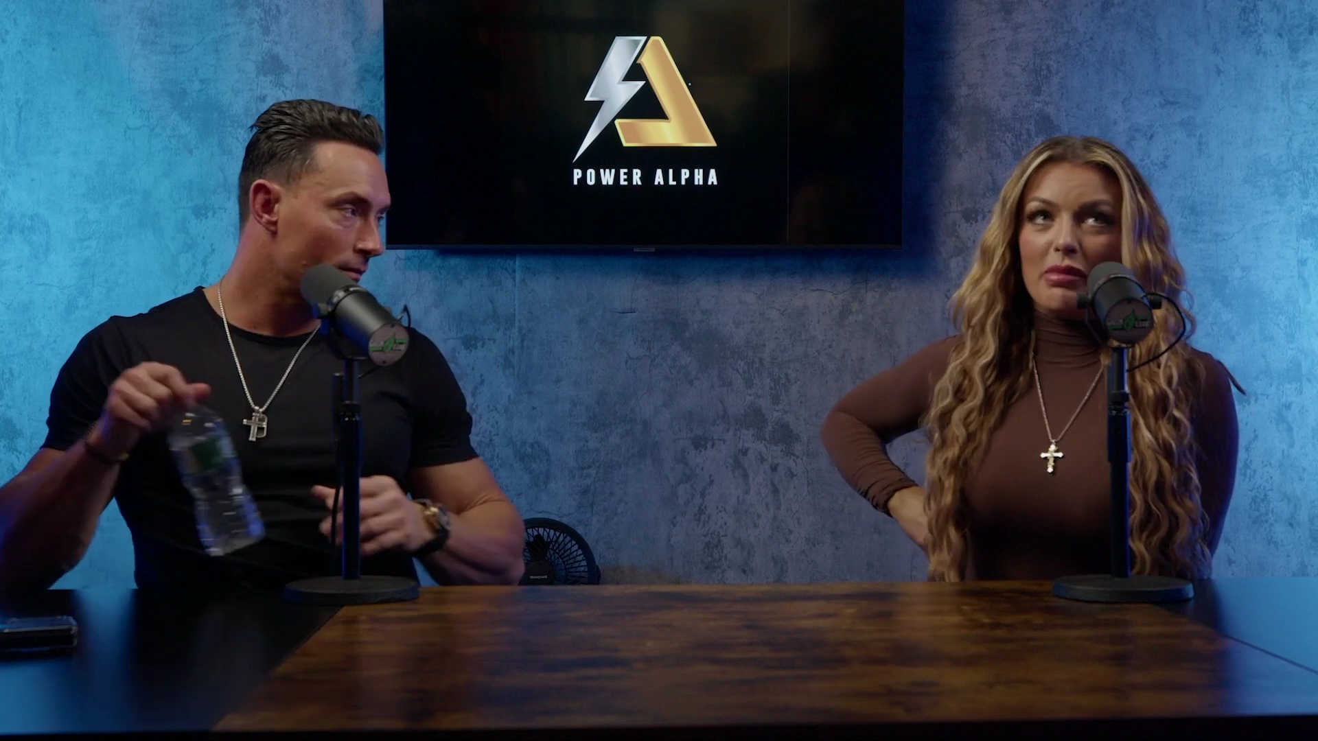x2mate_com-Ep_9_-_Power_Alphas_Podcast___28Mandy_Saccomanno___Sabby_Piscitelli29-281080p29_mp41277.jpg
