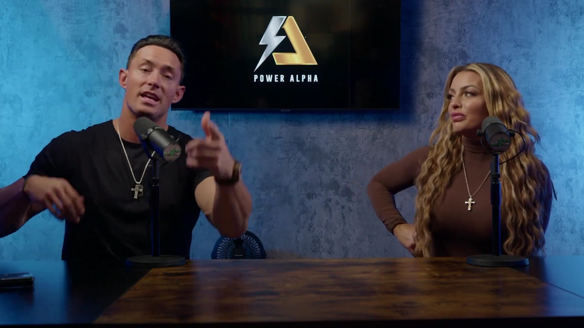 x2mate_com-Ep_9_-_Power_Alphas_Podcast___28Mandy_Saccomanno___Sabby_Piscitelli29-281080p29_mp41281.jpg