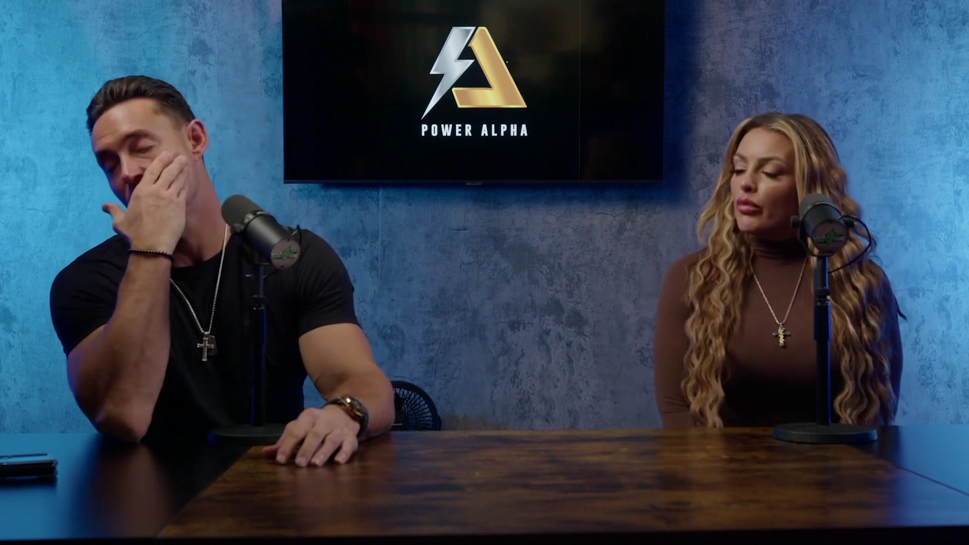 x2mate_com-Ep_9_-_Power_Alphas_Podcast___28Mandy_Saccomanno___Sabby_Piscitelli29-281080p29_mp41283.jpg