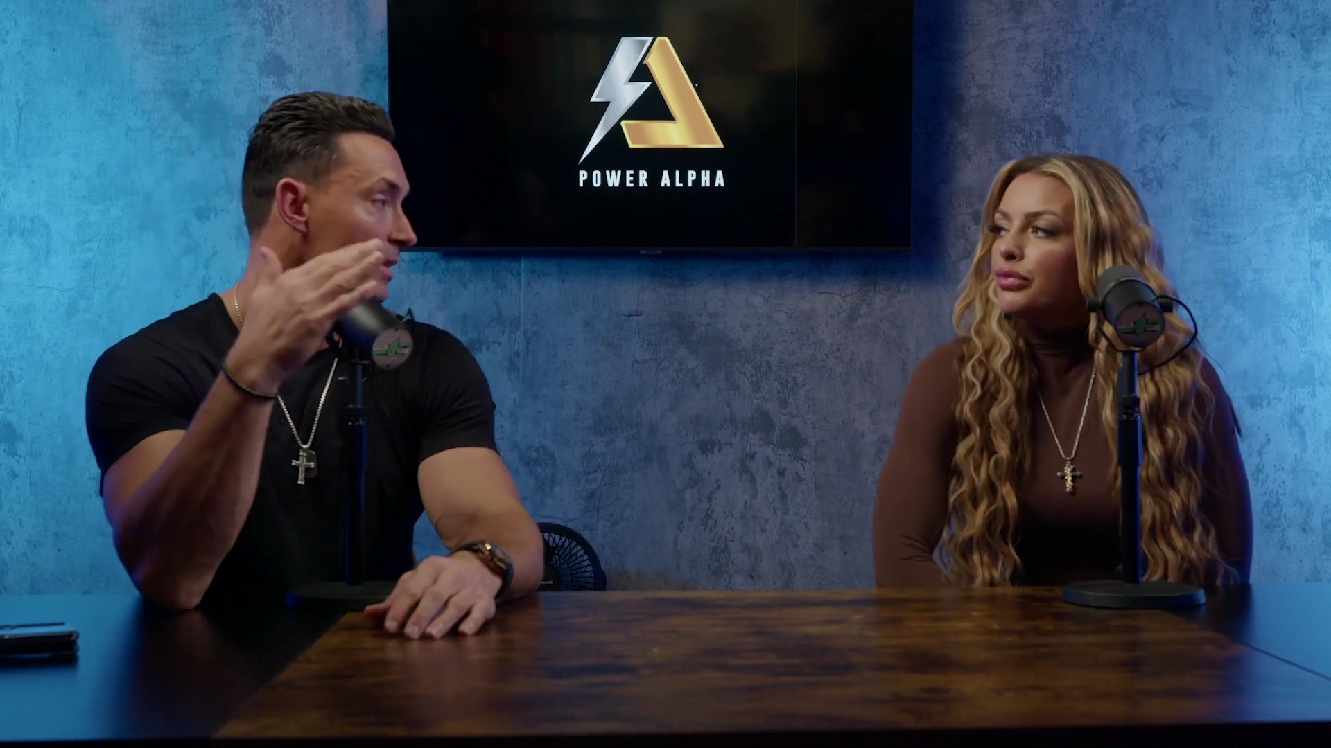x2mate_com-Ep_9_-_Power_Alphas_Podcast___28Mandy_Saccomanno___Sabby_Piscitelli29-281080p29_mp41285.jpg