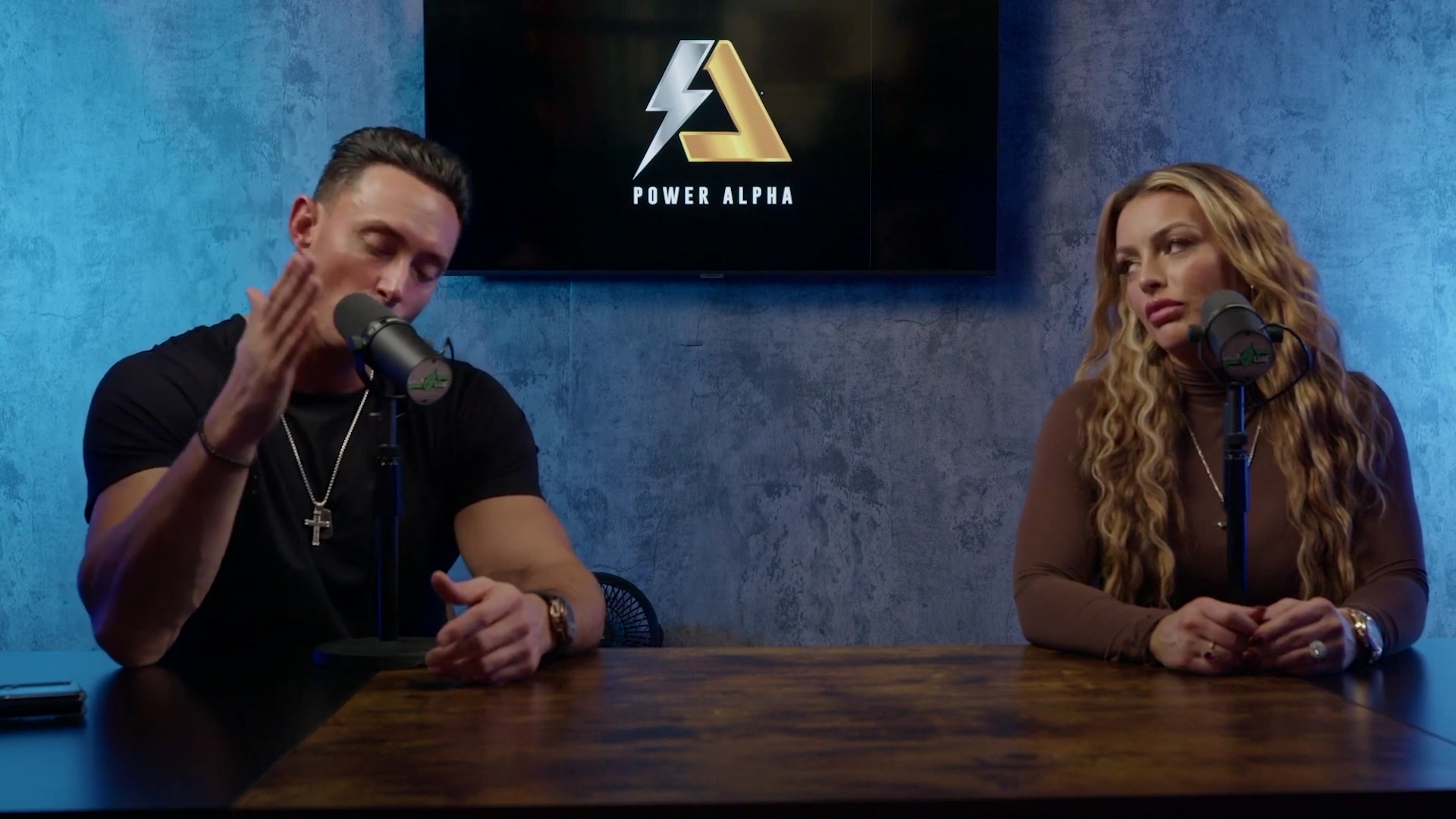 x2mate_com-Ep_9_-_Power_Alphas_Podcast___28Mandy_Saccomanno___Sabby_Piscitelli29-281080p29_mp41346.jpg