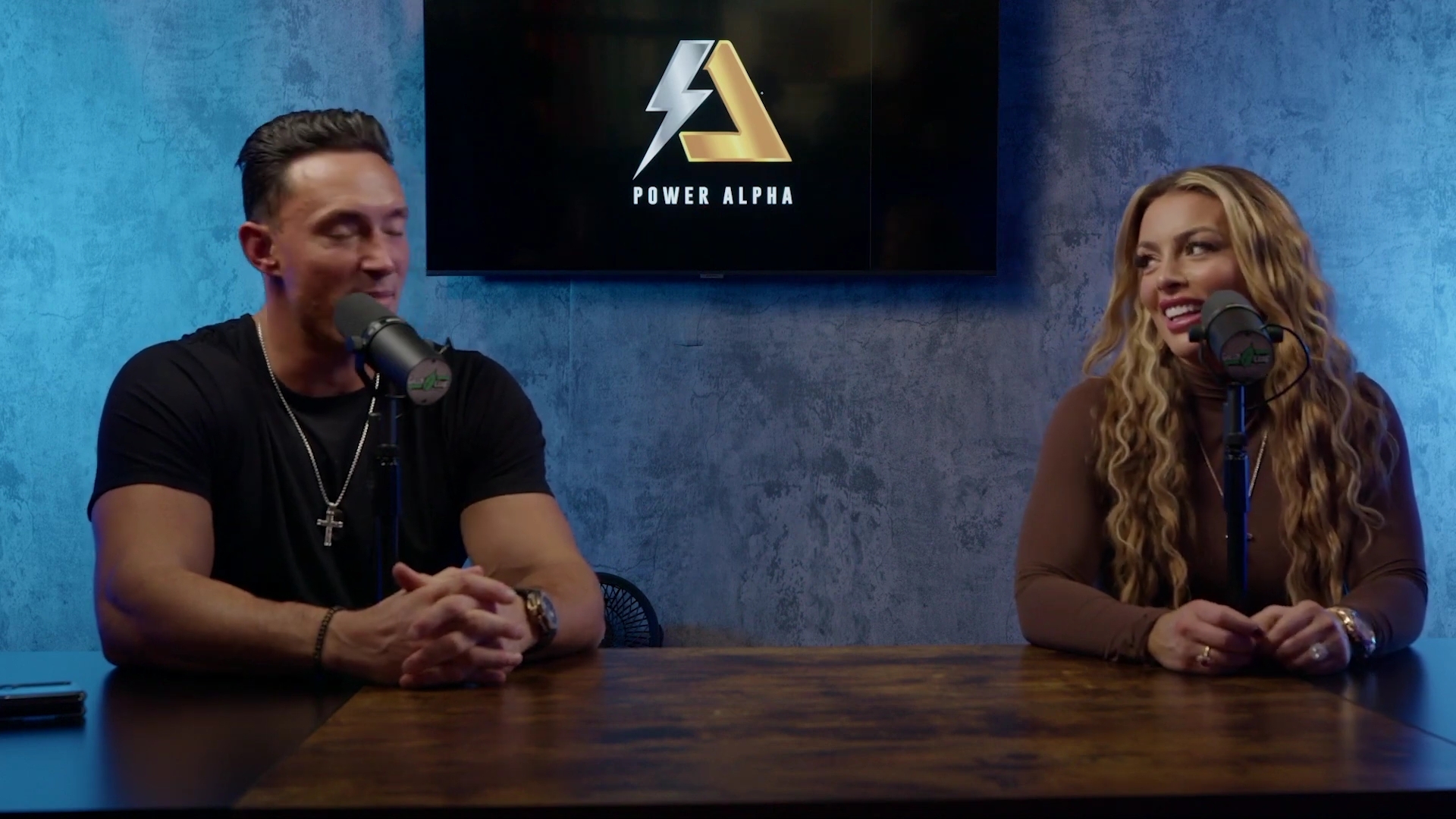x2mate_com-Ep_9_-_Power_Alphas_Podcast___28Mandy_Saccomanno___Sabby_Piscitelli29-281080p29_mp41372.jpg