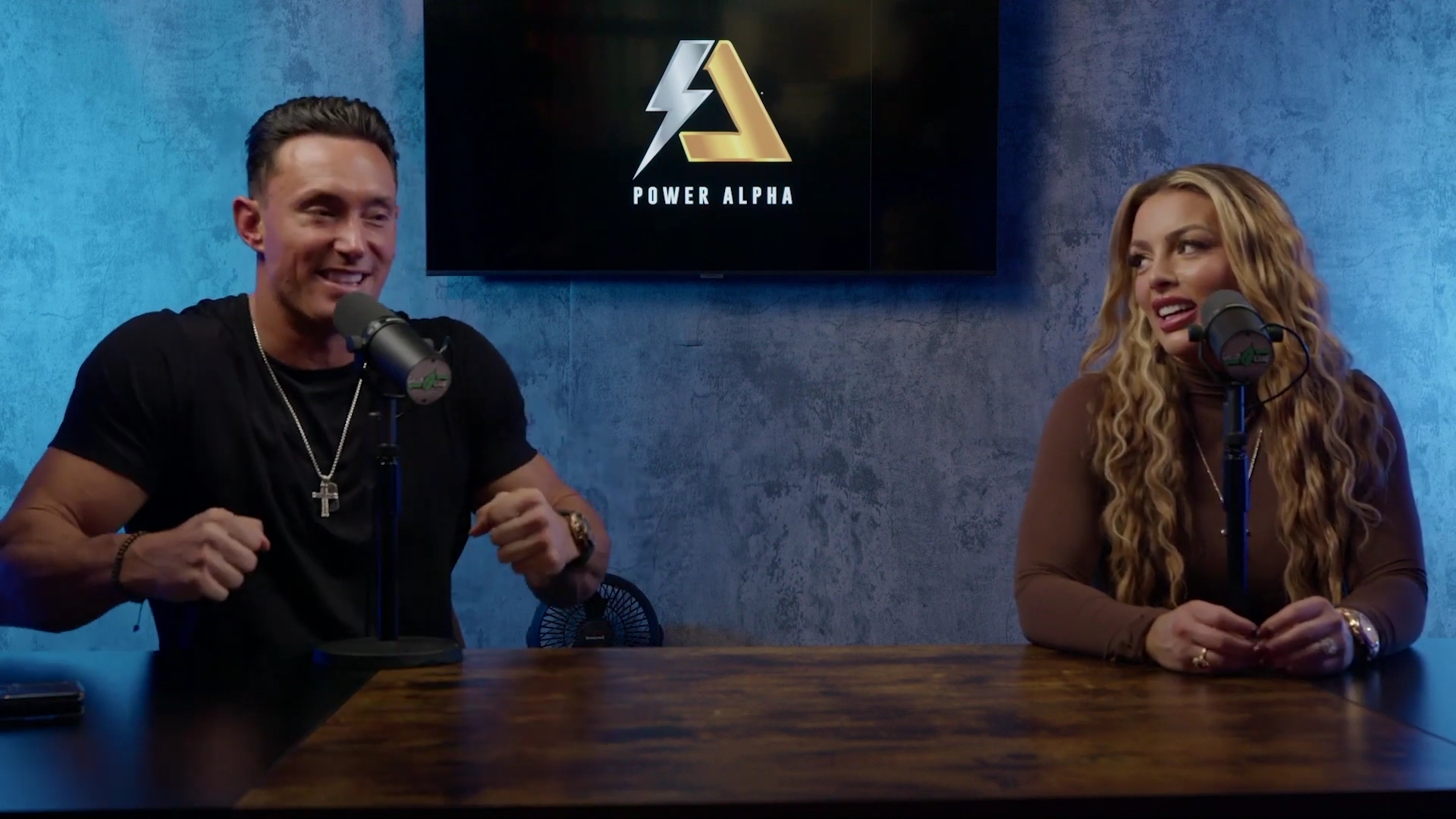x2mate_com-Ep_9_-_Power_Alphas_Podcast___28Mandy_Saccomanno___Sabby_Piscitelli29-281080p29_mp41373.jpg