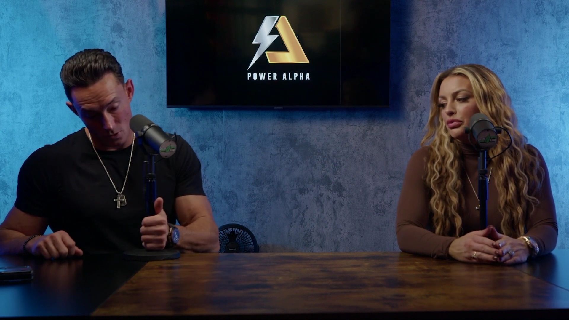 x2mate_com-Ep_9_-_Power_Alphas_Podcast___28Mandy_Saccomanno___Sabby_Piscitelli29-281080p29_mp41383.jpg
