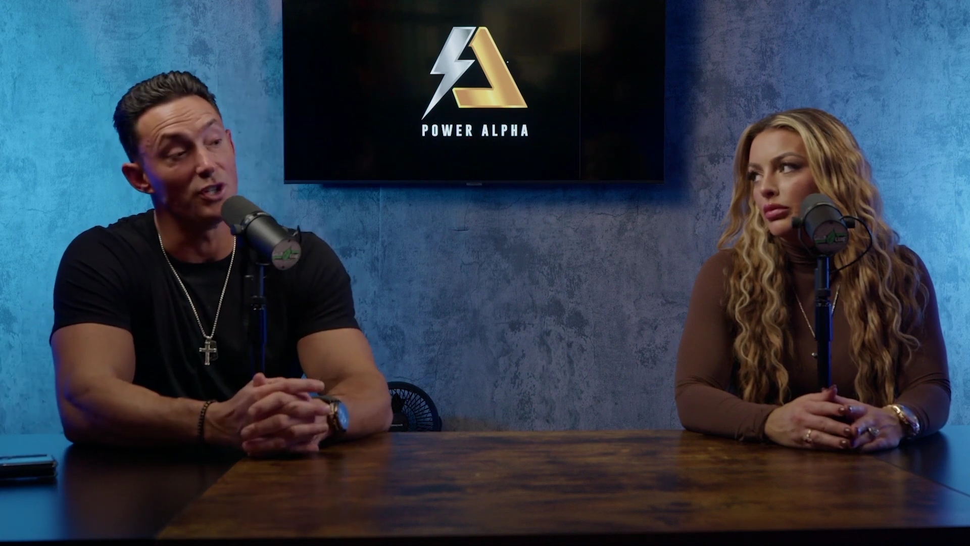 x2mate_com-Ep_9_-_Power_Alphas_Podcast___28Mandy_Saccomanno___Sabby_Piscitelli29-281080p29_mp41386.jpg