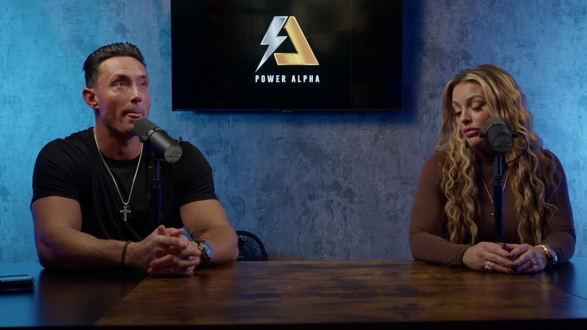 x2mate_com-Ep_9_-_Power_Alphas_Podcast___28Mandy_Saccomanno___Sabby_Piscitelli29-281080p29_mp41389.jpg