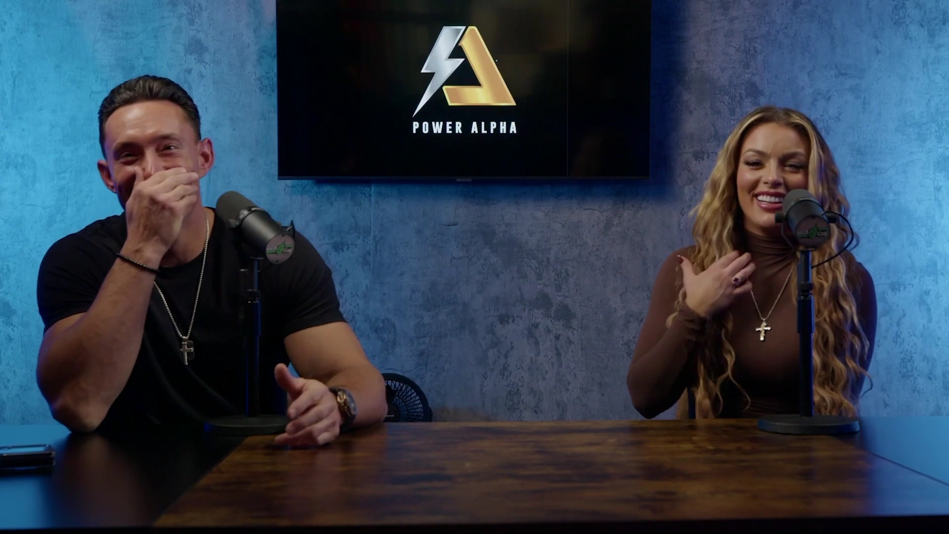 x2mate_com-Ep_9_-_Power_Alphas_Podcast___28Mandy_Saccomanno___Sabby_Piscitelli29-281080p29_mp41432.jpg