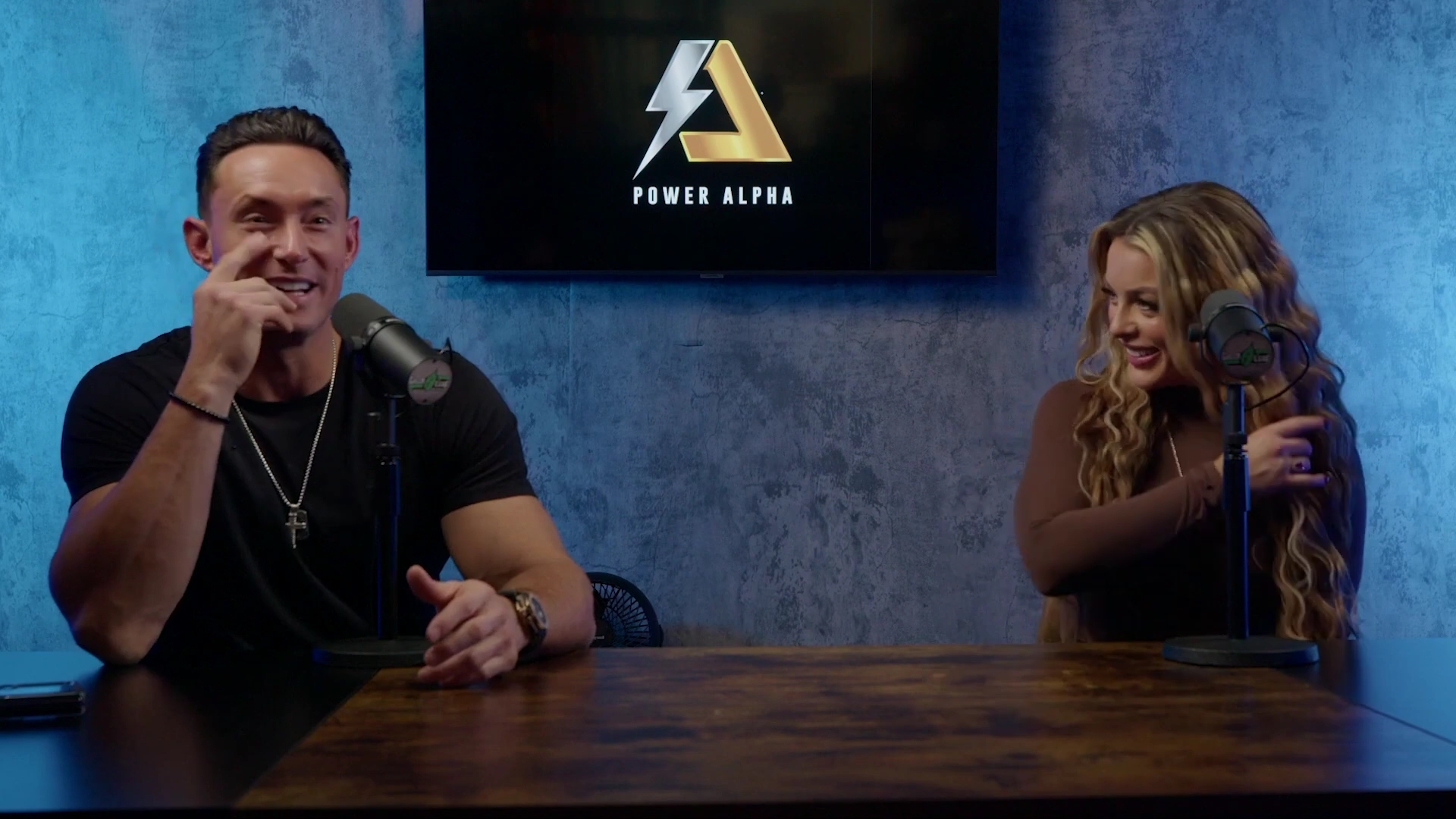 x2mate_com-Ep_9_-_Power_Alphas_Podcast___28Mandy_Saccomanno___Sabby_Piscitelli29-281080p29_mp41433.jpg