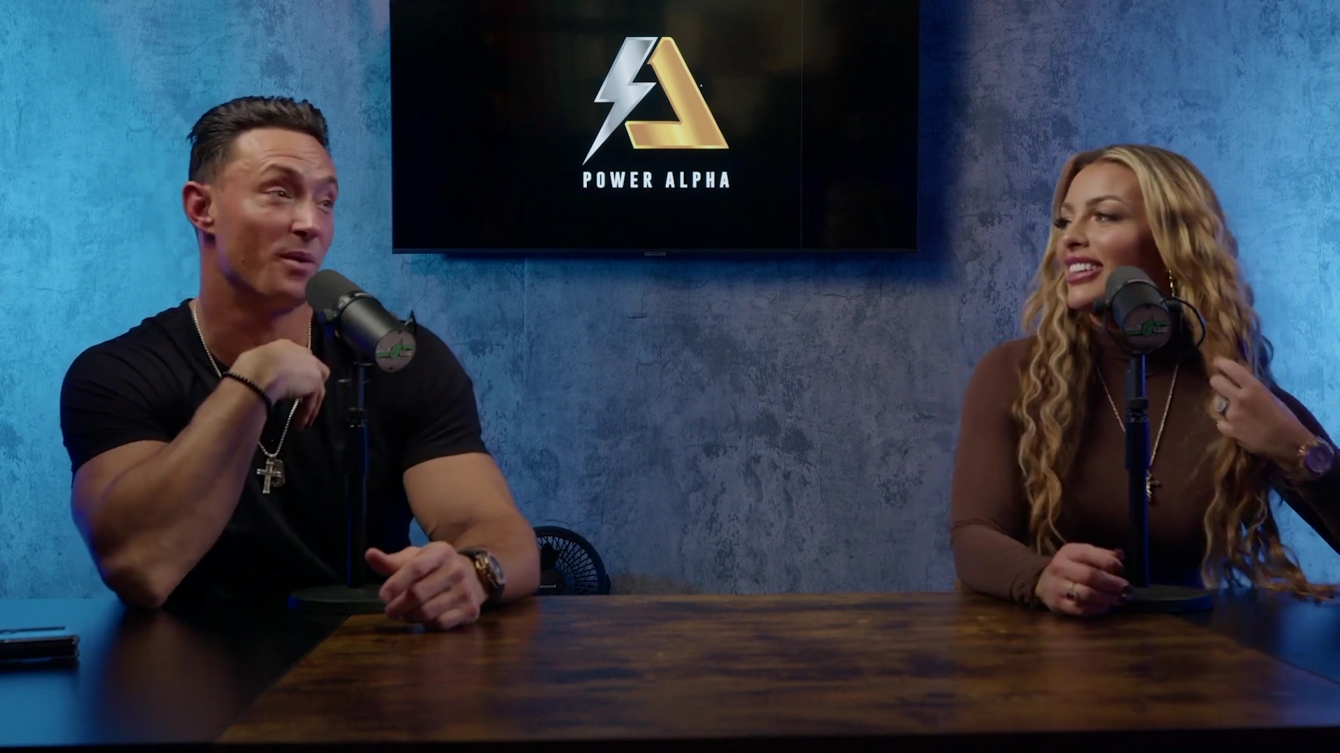 x2mate_com-Ep_9_-_Power_Alphas_Podcast___28Mandy_Saccomanno___Sabby_Piscitelli29-281080p29_mp41439.jpg