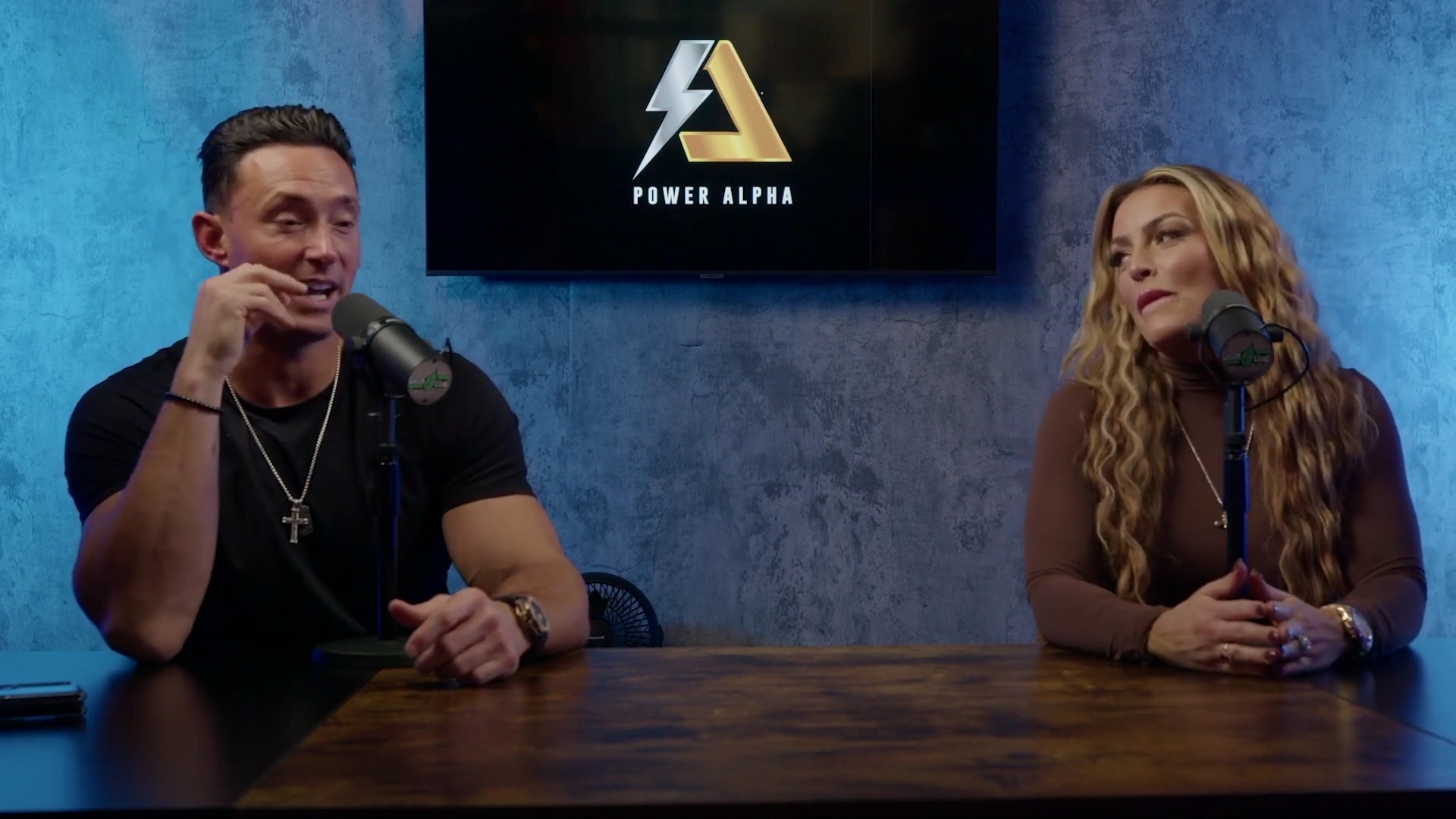 x2mate_com-Ep_9_-_Power_Alphas_Podcast___28Mandy_Saccomanno___Sabby_Piscitelli29-281080p29_mp41441.jpg