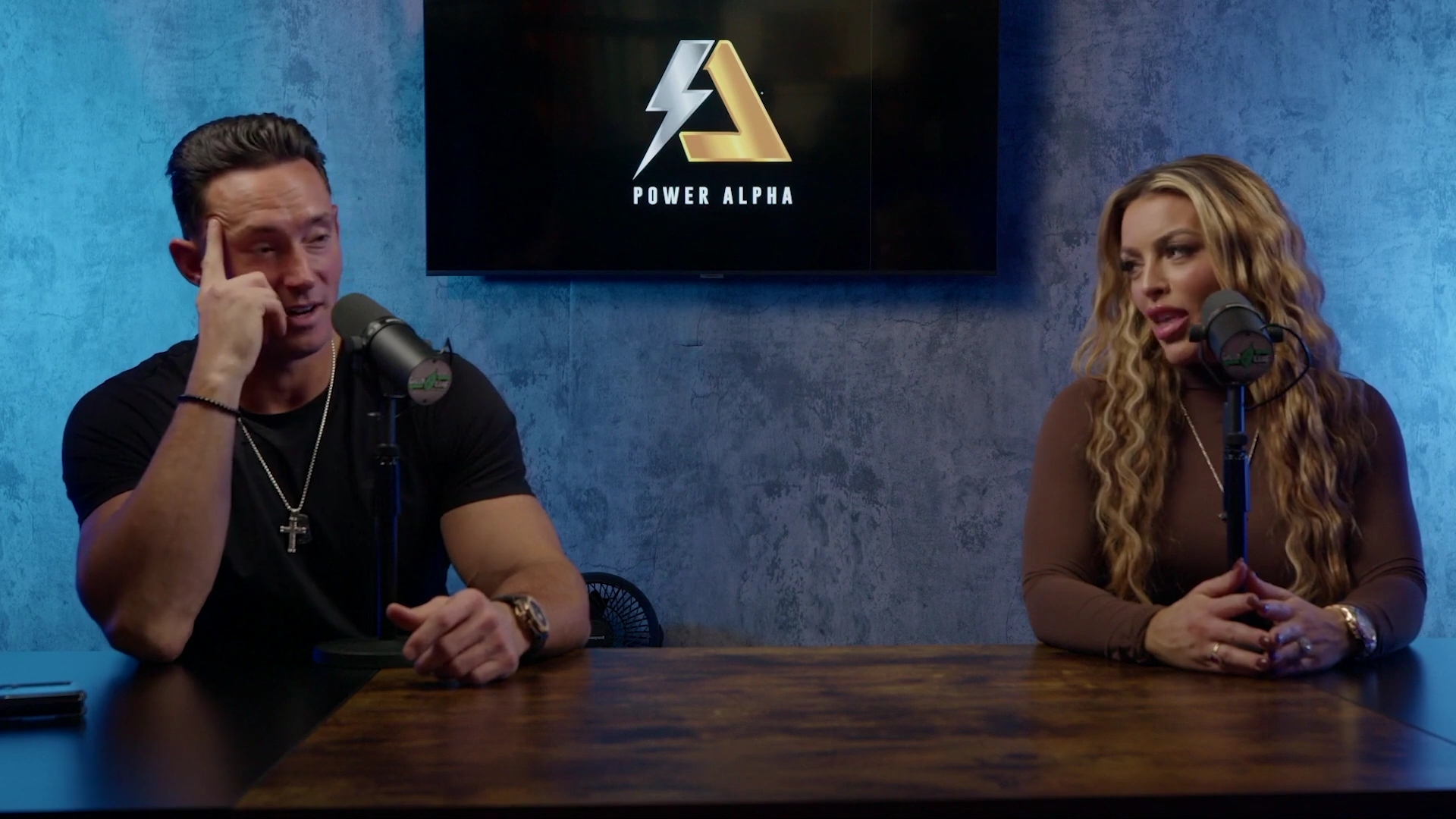x2mate_com-Ep_9_-_Power_Alphas_Podcast___28Mandy_Saccomanno___Sabby_Piscitelli29-281080p29_mp41443.jpg