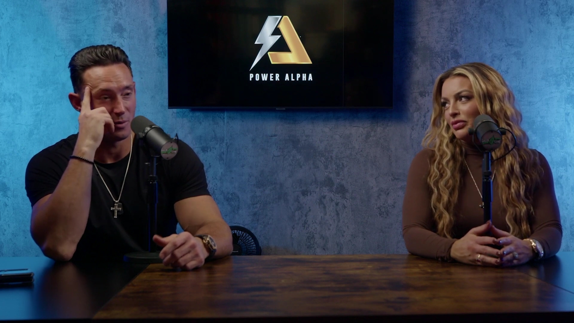 x2mate_com-Ep_9_-_Power_Alphas_Podcast___28Mandy_Saccomanno___Sabby_Piscitelli29-281080p29_mp41444.jpg