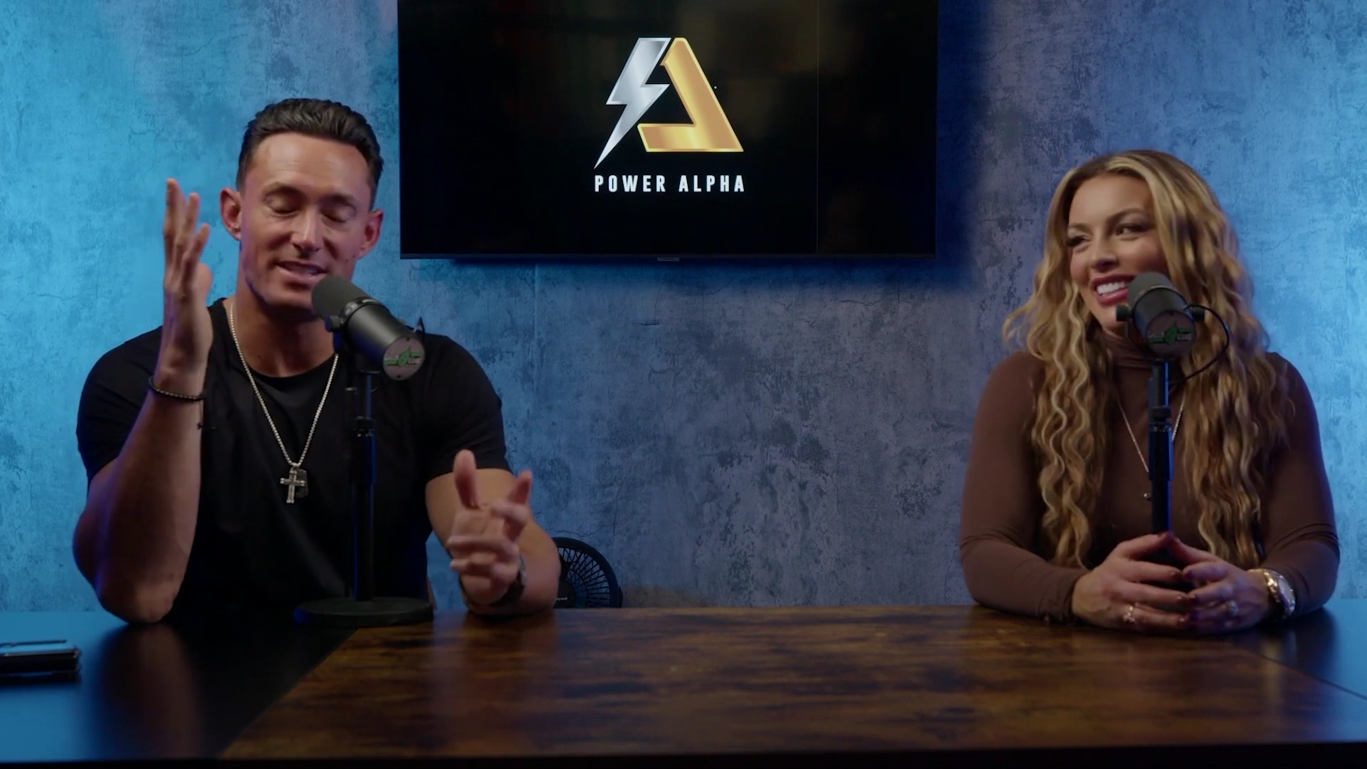 x2mate_com-Ep_9_-_Power_Alphas_Podcast___28Mandy_Saccomanno___Sabby_Piscitelli29-281080p29_mp41446.jpg