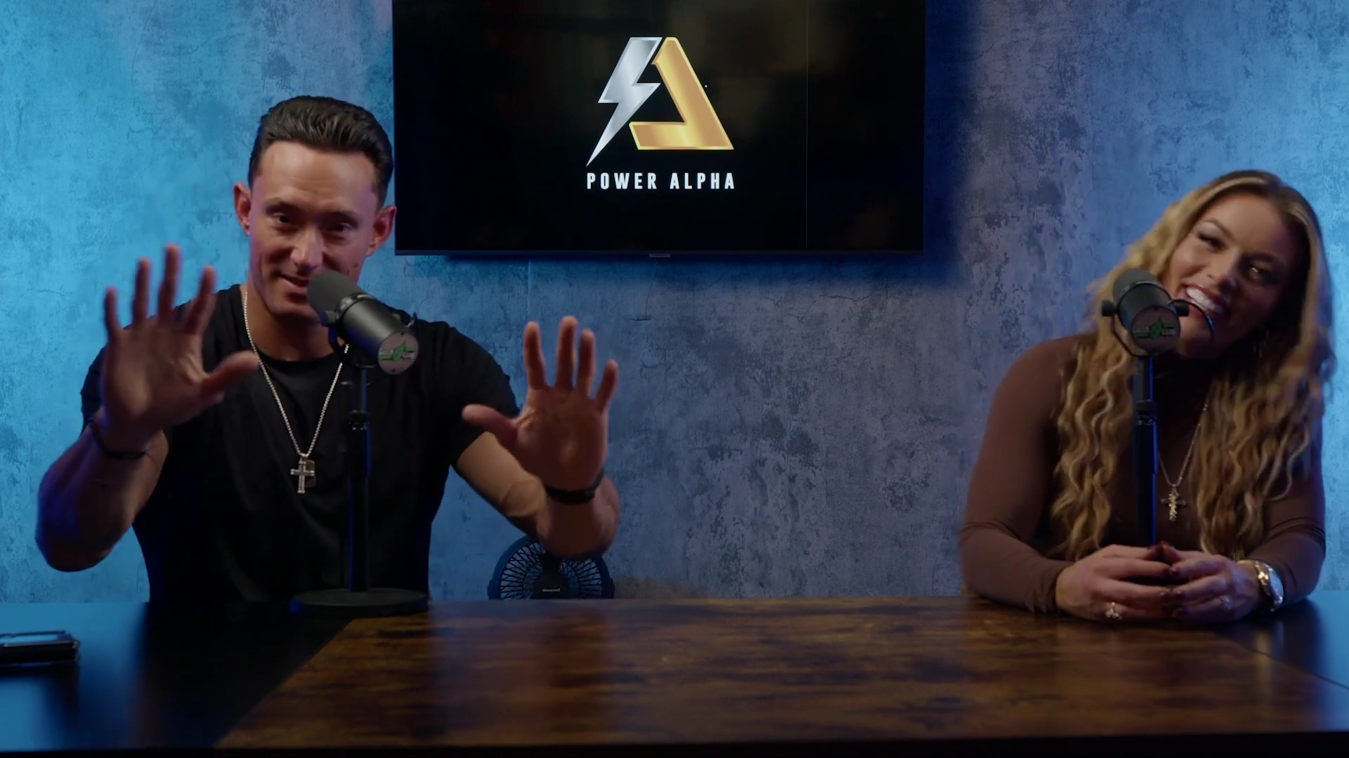 x2mate_com-Ep_9_-_Power_Alphas_Podcast___28Mandy_Saccomanno___Sabby_Piscitelli29-281080p29_mp41447.jpg
