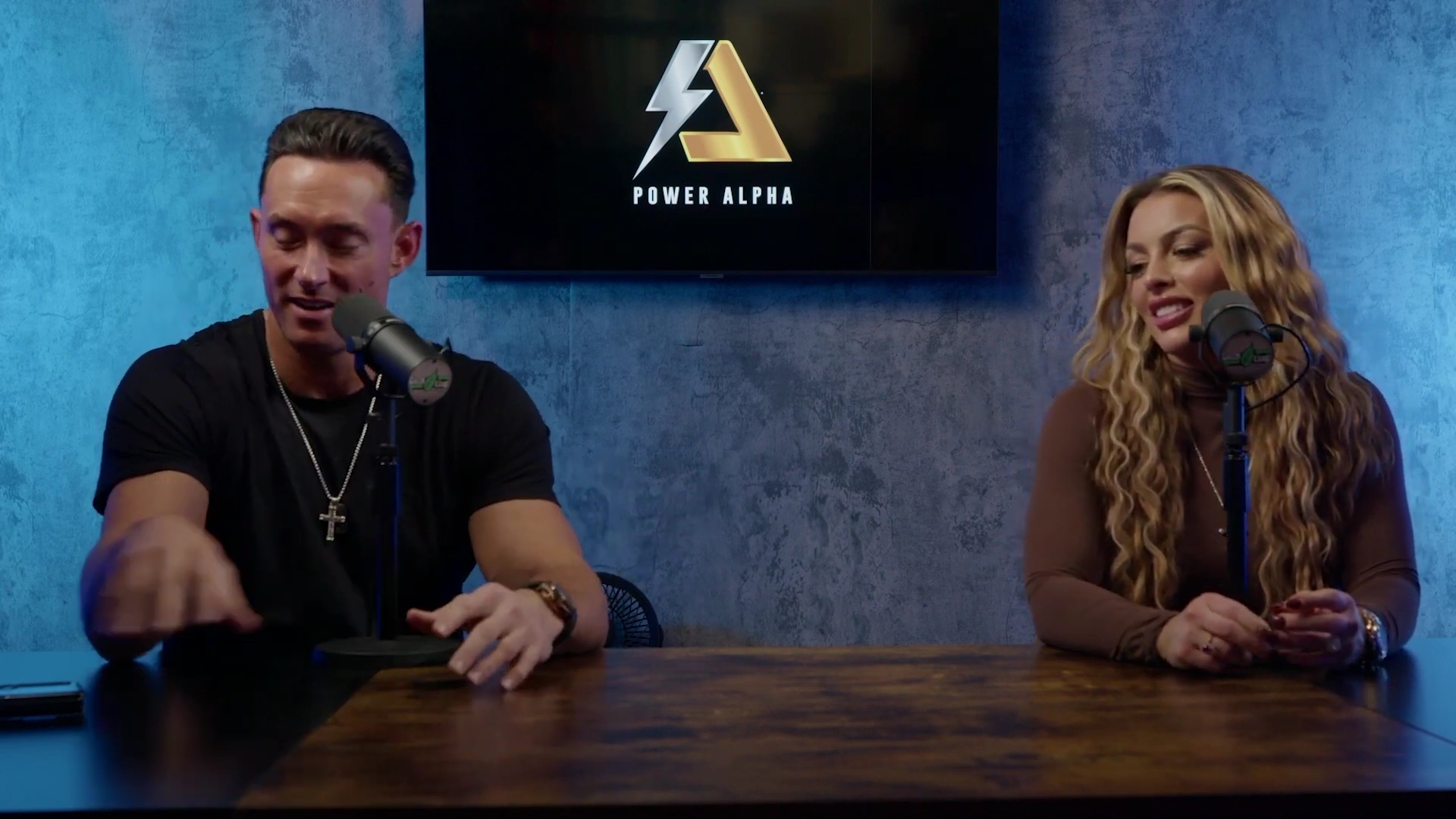 x2mate_com-Ep_9_-_Power_Alphas_Podcast___28Mandy_Saccomanno___Sabby_Piscitelli29-281080p29_mp41456.jpg
