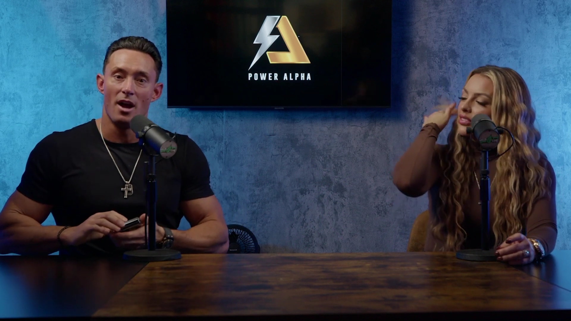 x2mate_com-Ep_9_-_Power_Alphas_Podcast___28Mandy_Saccomanno___Sabby_Piscitelli29-281080p29_mp41478.jpg