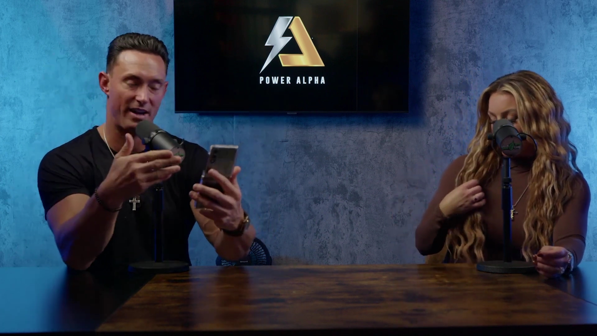 x2mate_com-Ep_9_-_Power_Alphas_Podcast___28Mandy_Saccomanno___Sabby_Piscitelli29-281080p29_mp41485.jpg