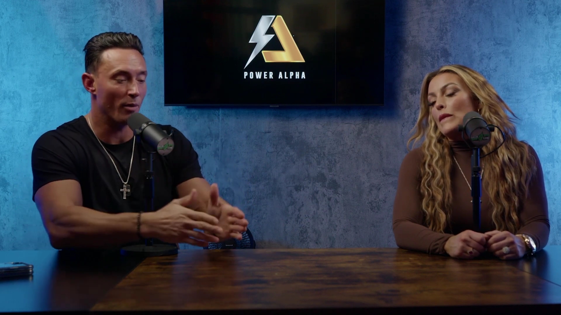 x2mate_com-Ep_9_-_Power_Alphas_Podcast___28Mandy_Saccomanno___Sabby_Piscitelli29-281080p29_mp41496.jpg