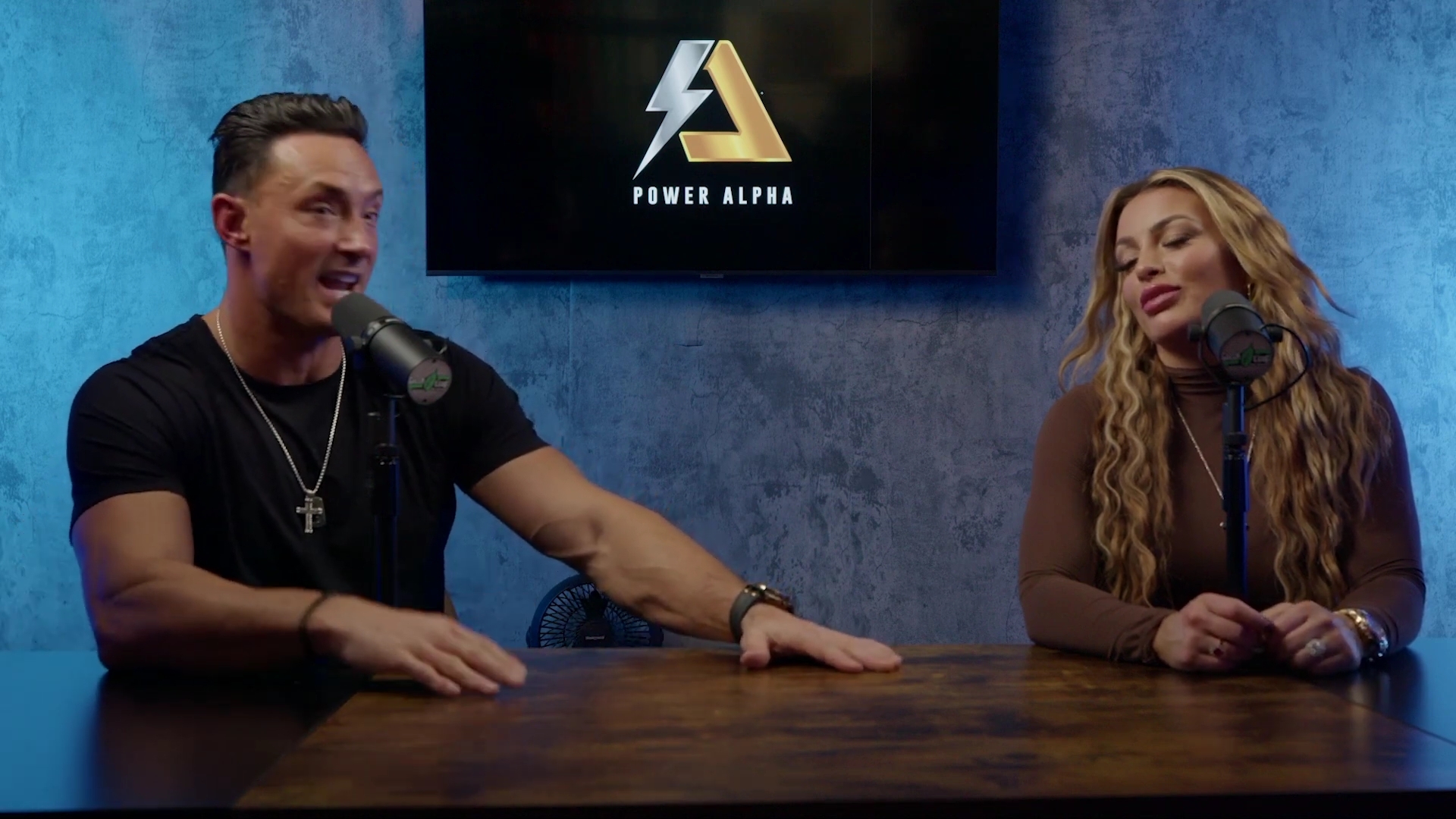 x2mate_com-Ep_9_-_Power_Alphas_Podcast___28Mandy_Saccomanno___Sabby_Piscitelli29-281080p29_mp41503.jpg