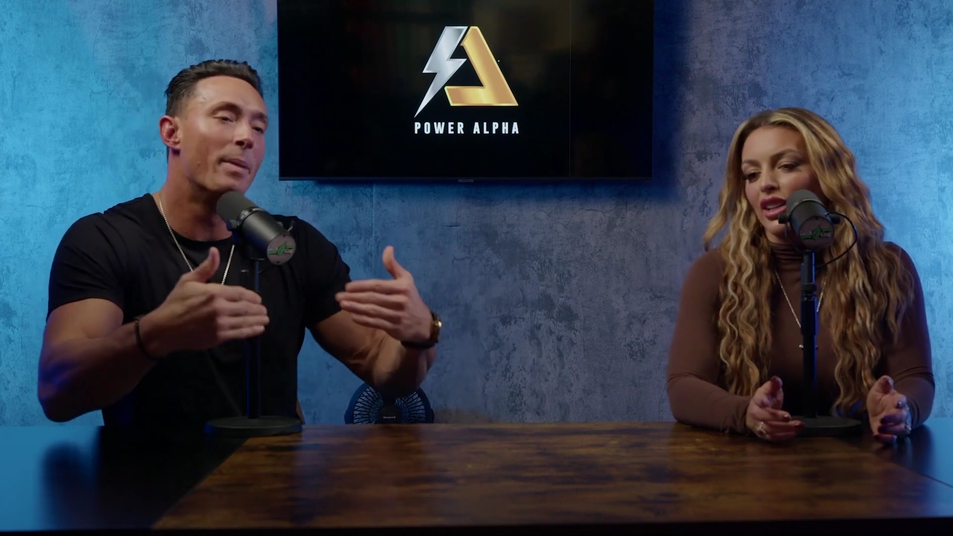 x2mate_com-Ep_9_-_Power_Alphas_Podcast___28Mandy_Saccomanno___Sabby_Piscitelli29-281080p29_mp41510.jpg