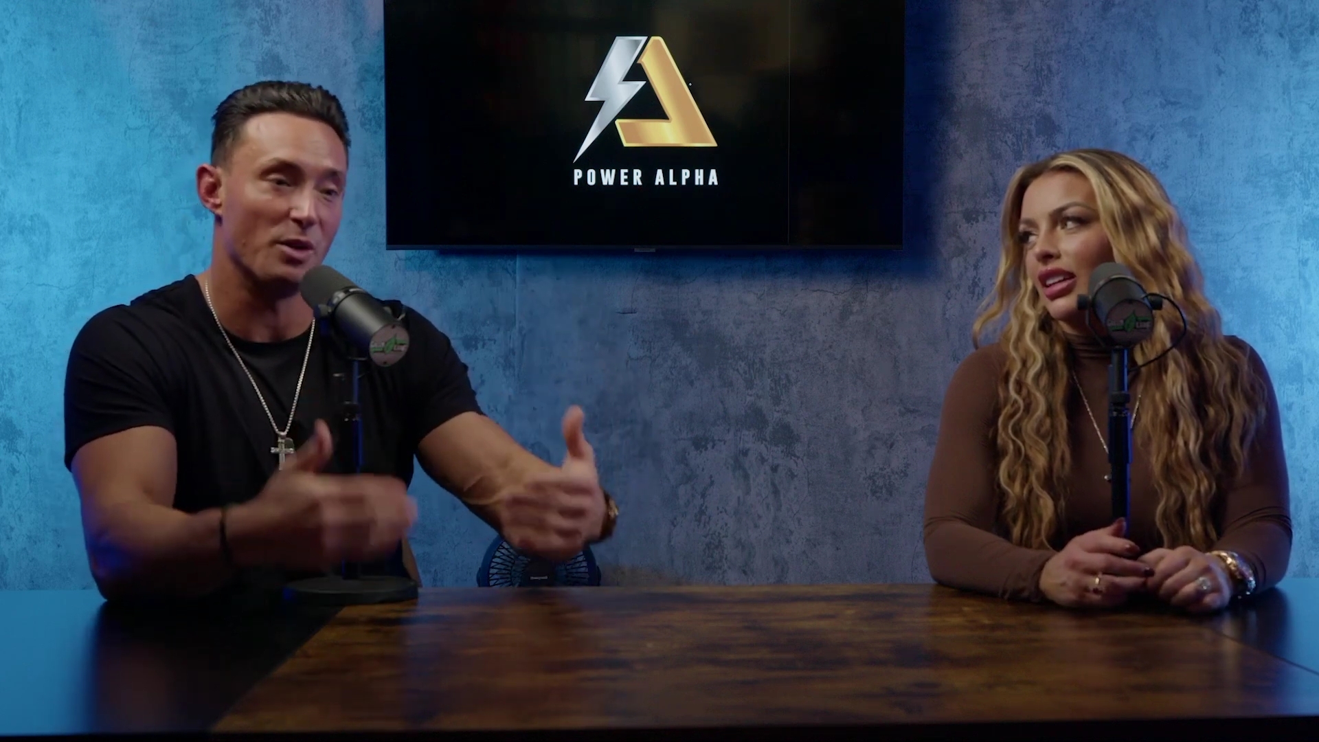 x2mate_com-Ep_9_-_Power_Alphas_Podcast___28Mandy_Saccomanno___Sabby_Piscitelli29-281080p29_mp41513.jpg