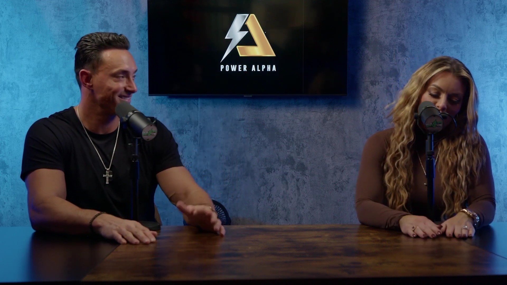 x2mate_com-Ep_9_-_Power_Alphas_Podcast___28Mandy_Saccomanno___Sabby_Piscitelli29-281080p29_mp41515.jpg